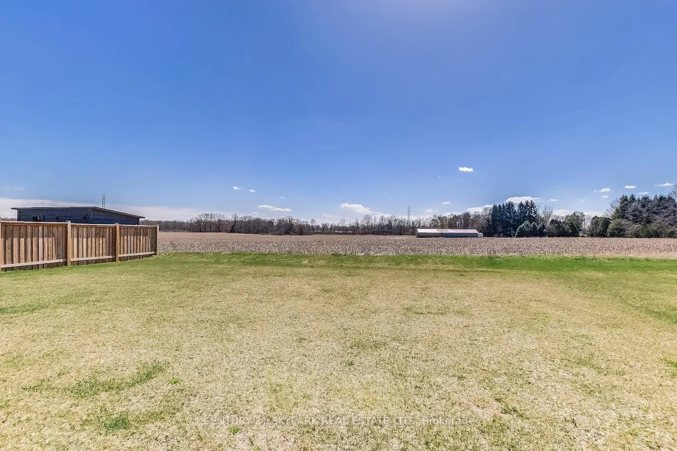 Photo 27 of 2033 Lockwood Crescent, Strathroy-Caradoc, Rural Strathroy-Caradoc — HOMEH