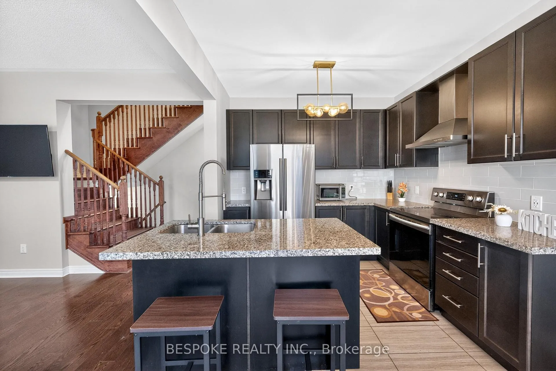 Photo 15 of 1100 Cactus Crescent, Pickering, Rural Pickering — HOMEH