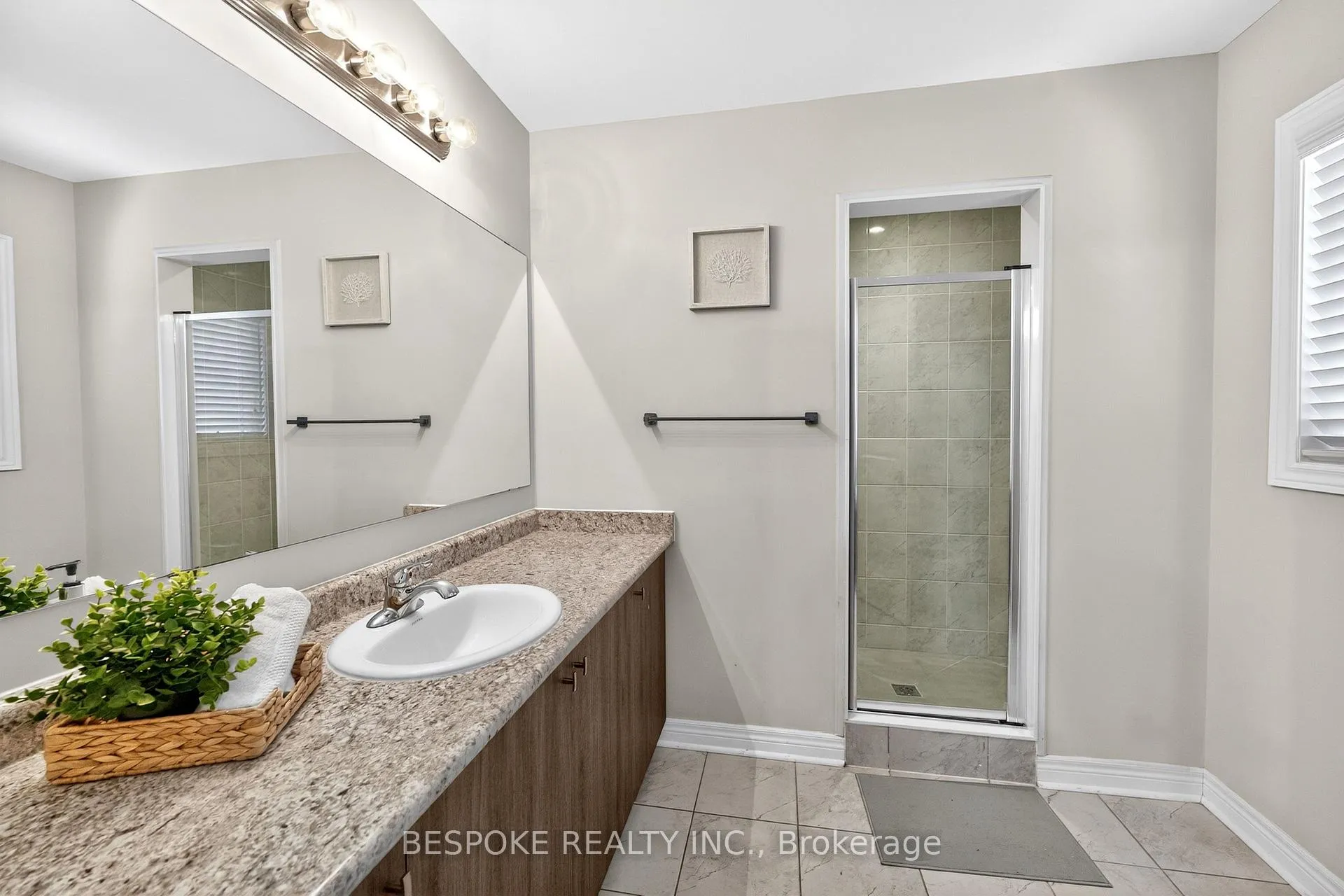 Photo 23 of 1100 Cactus Crescent, Pickering, Rural Pickering — HOMEH