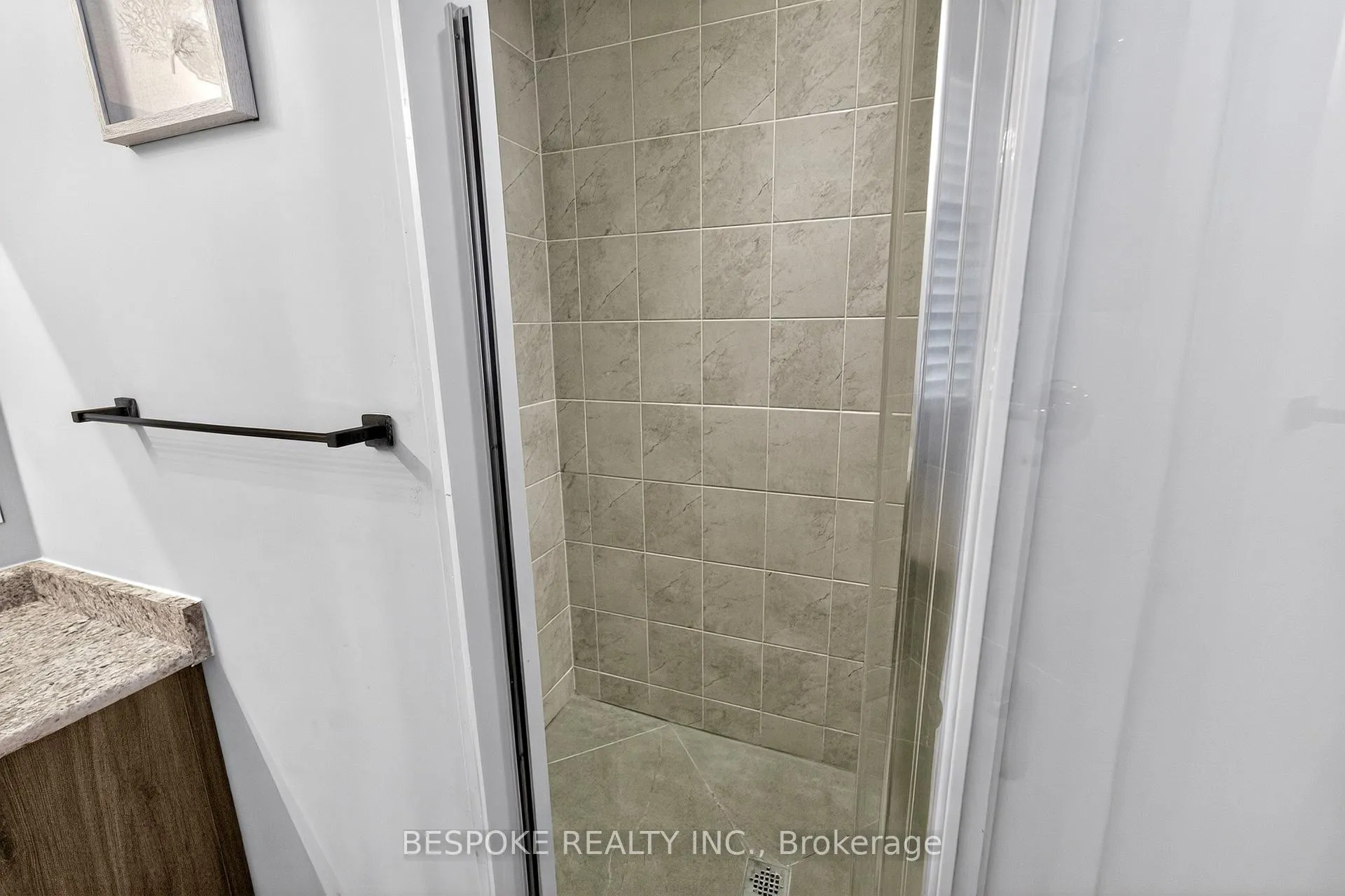 Photo 24 of 1100 Cactus Crescent, Pickering, Rural Pickering — HOMEH