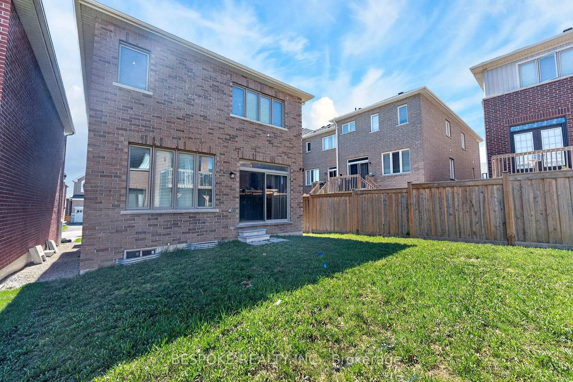 Photo 33 of 1100 Cactus Crescent, Pickering, Rural Pickering — HOMEH