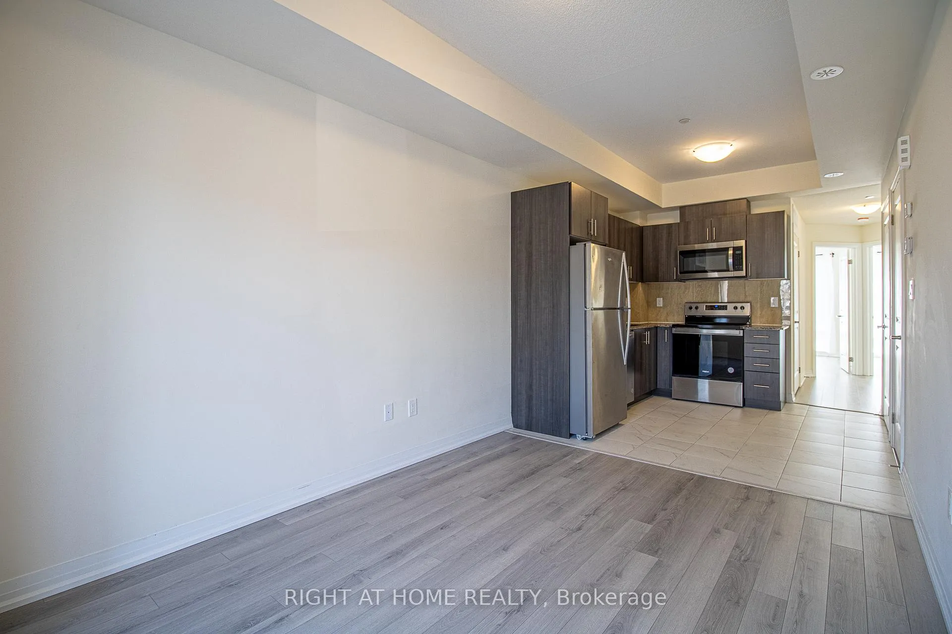Photo 10 of Unit 2, 255 McLevin Avenue, Scarborough, Malvern — HOMEH