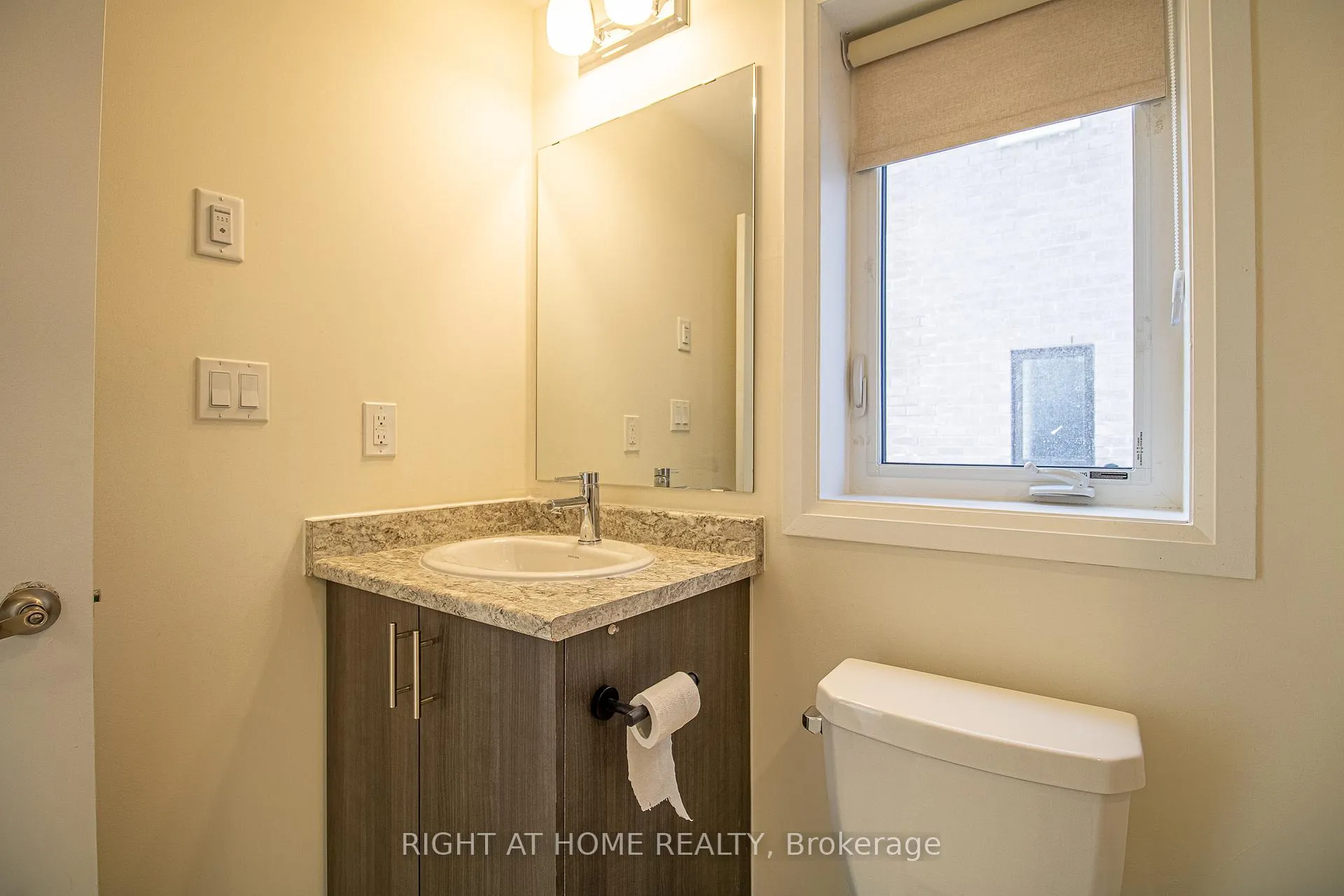 Photo 25 of Unit 2, 255 McLevin Avenue, Scarborough, Malvern — HOMEH