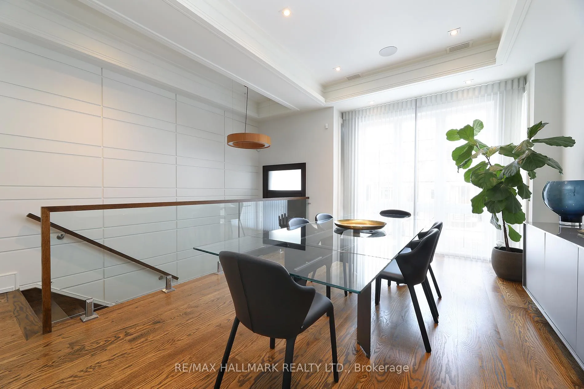 Photo 4 of 159 Roe Avenue, Toronto, Bedford Park-Nortown — HOMEH