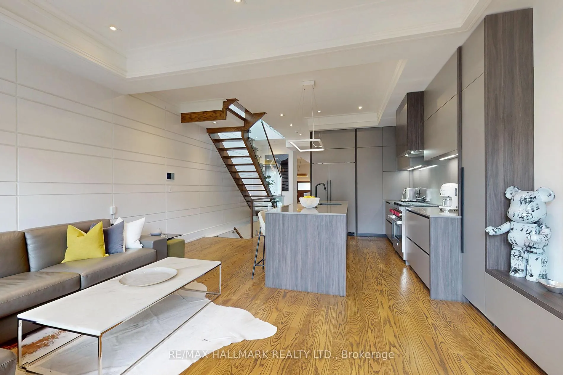 Photo 18 of 159 Roe Avenue, Toronto, Bedford Park-Nortown — HOMEH