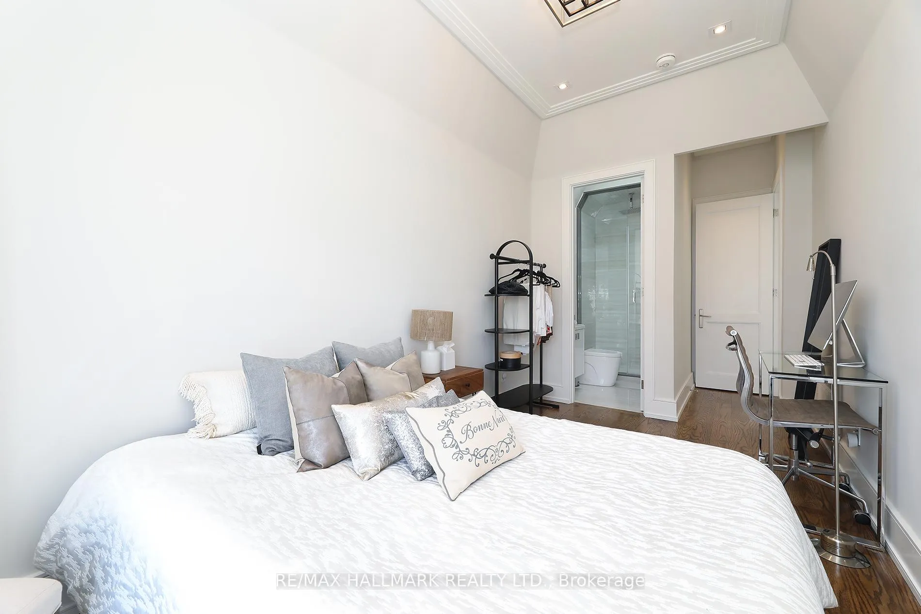 Photo 30 of 159 Roe Avenue, Toronto, Bedford Park-Nortown — HOMEH