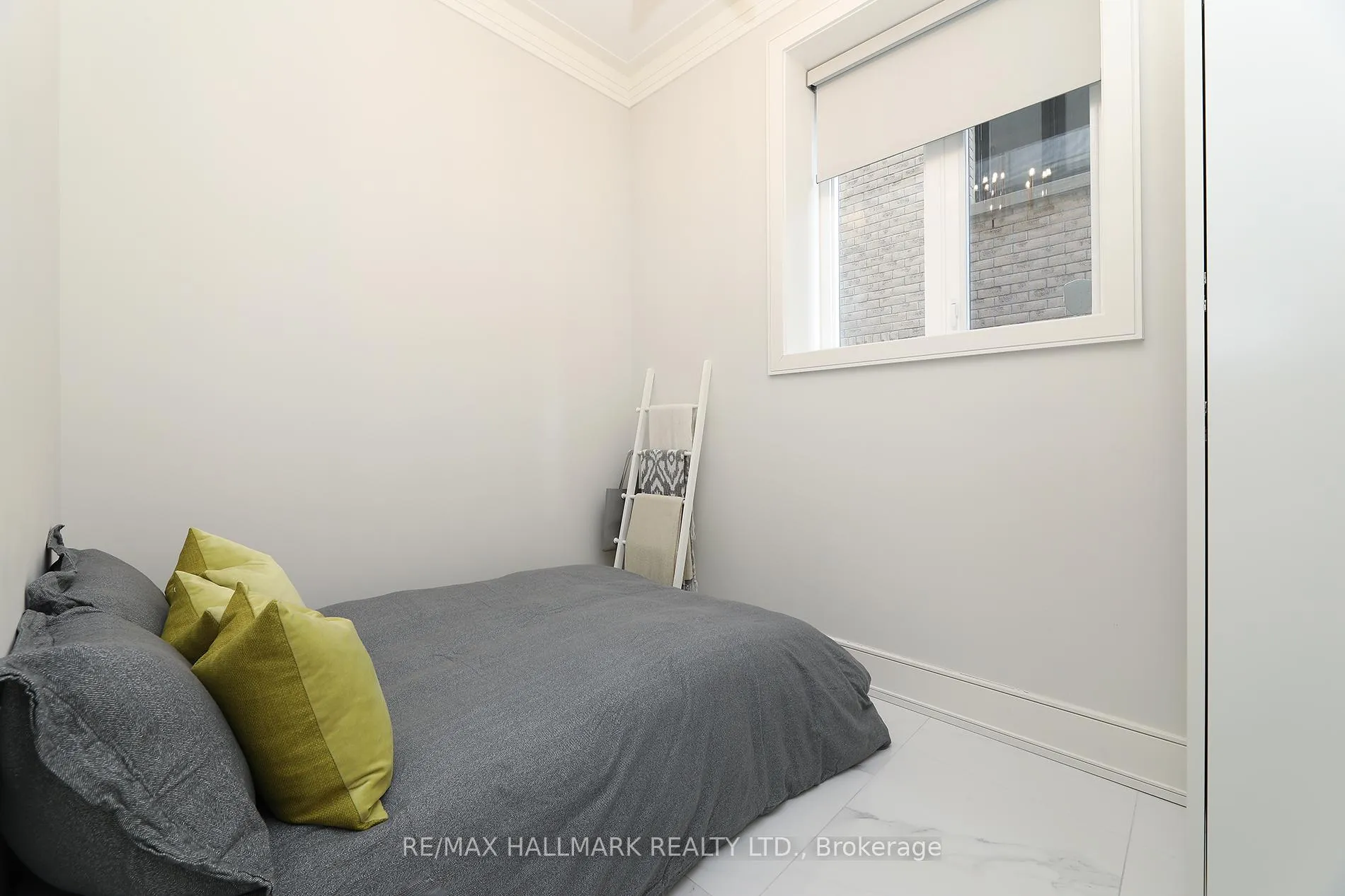 Photo 38 of 159 Roe Avenue, Toronto, Bedford Park-Nortown — HOMEH