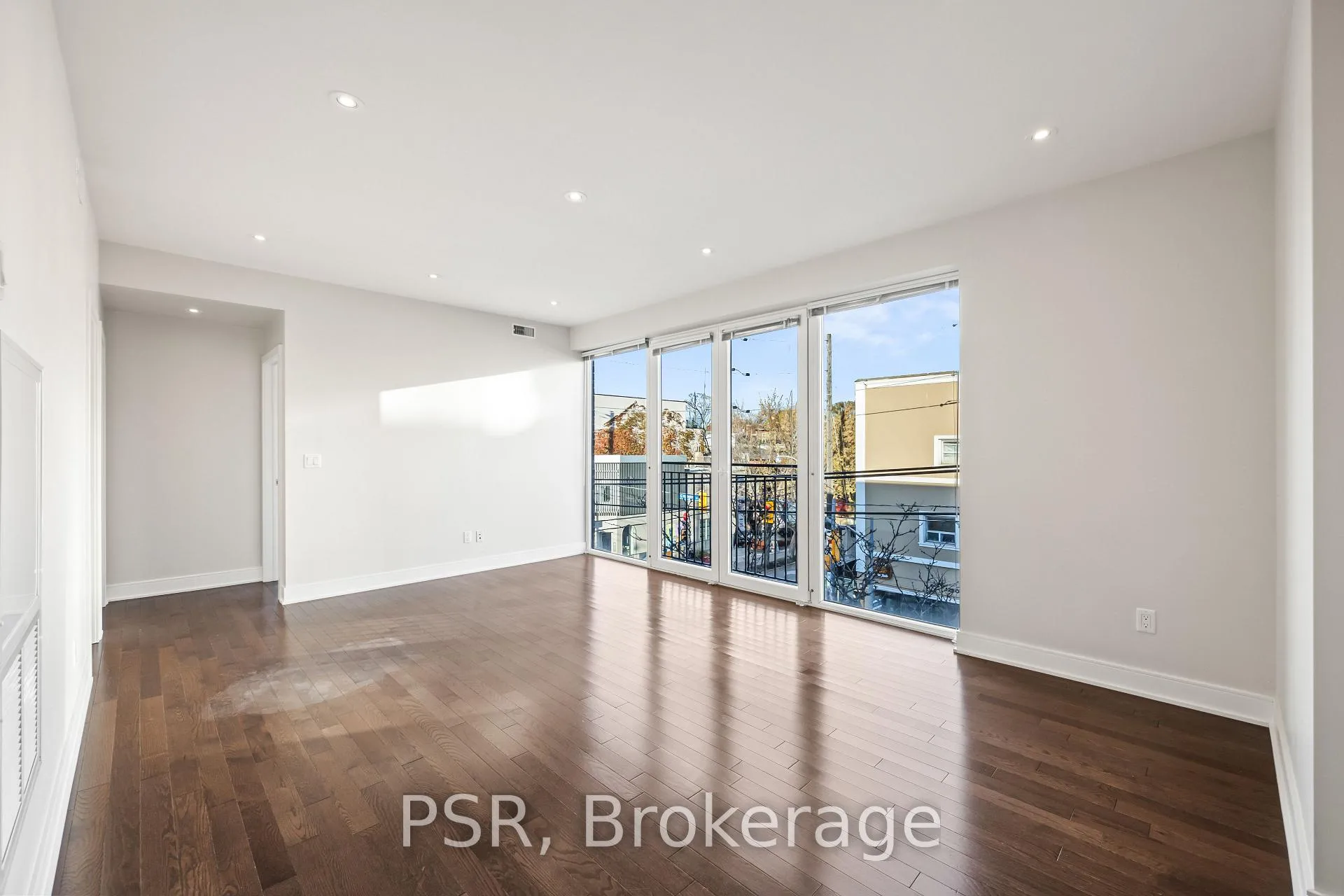 Photo 8 of Unit 4, 114 Ossington Avenue, Toronto, Trinity-Bellwoods — HOMEH