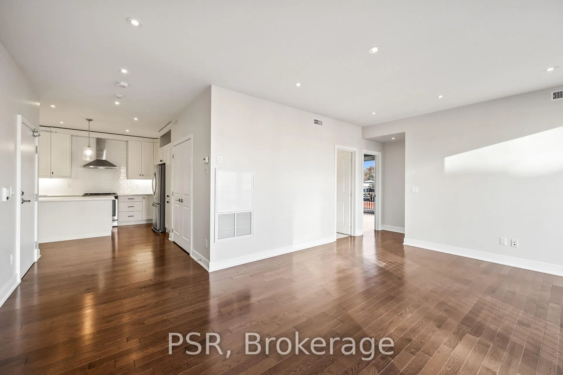 Photo 11 of Unit 4, 114 Ossington Avenue, Toronto, Trinity-Bellwoods — HOMEH