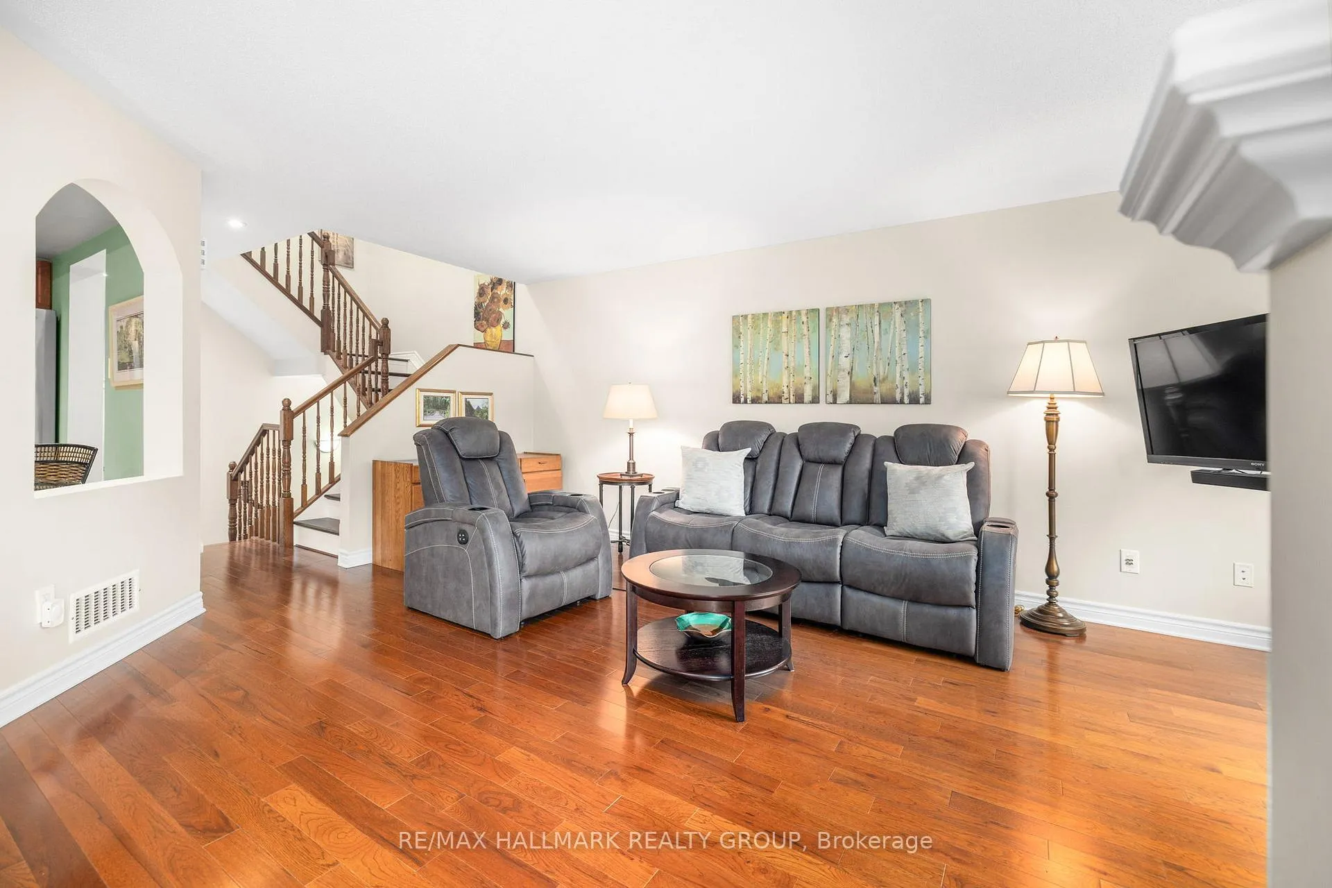Photo 10 of 548 Langelier Avenue, Ottawa, Mer Bleue/Bradley Estates/Anderson Park — HOMEH