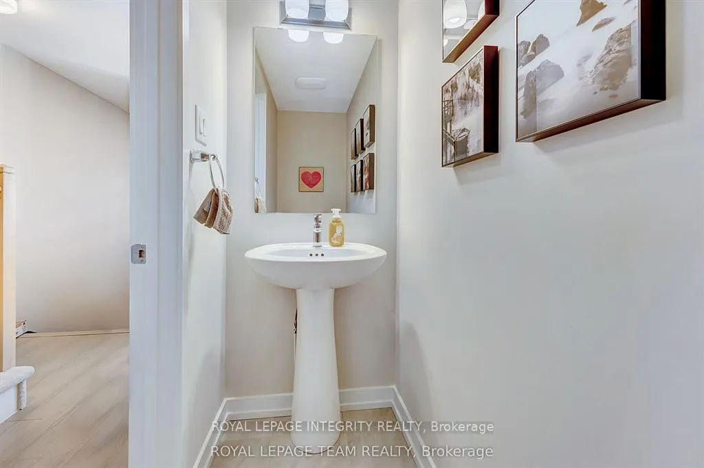 Photo 11 of 241 David Lewis Private, Ottawa, Avalon West — HOMEH