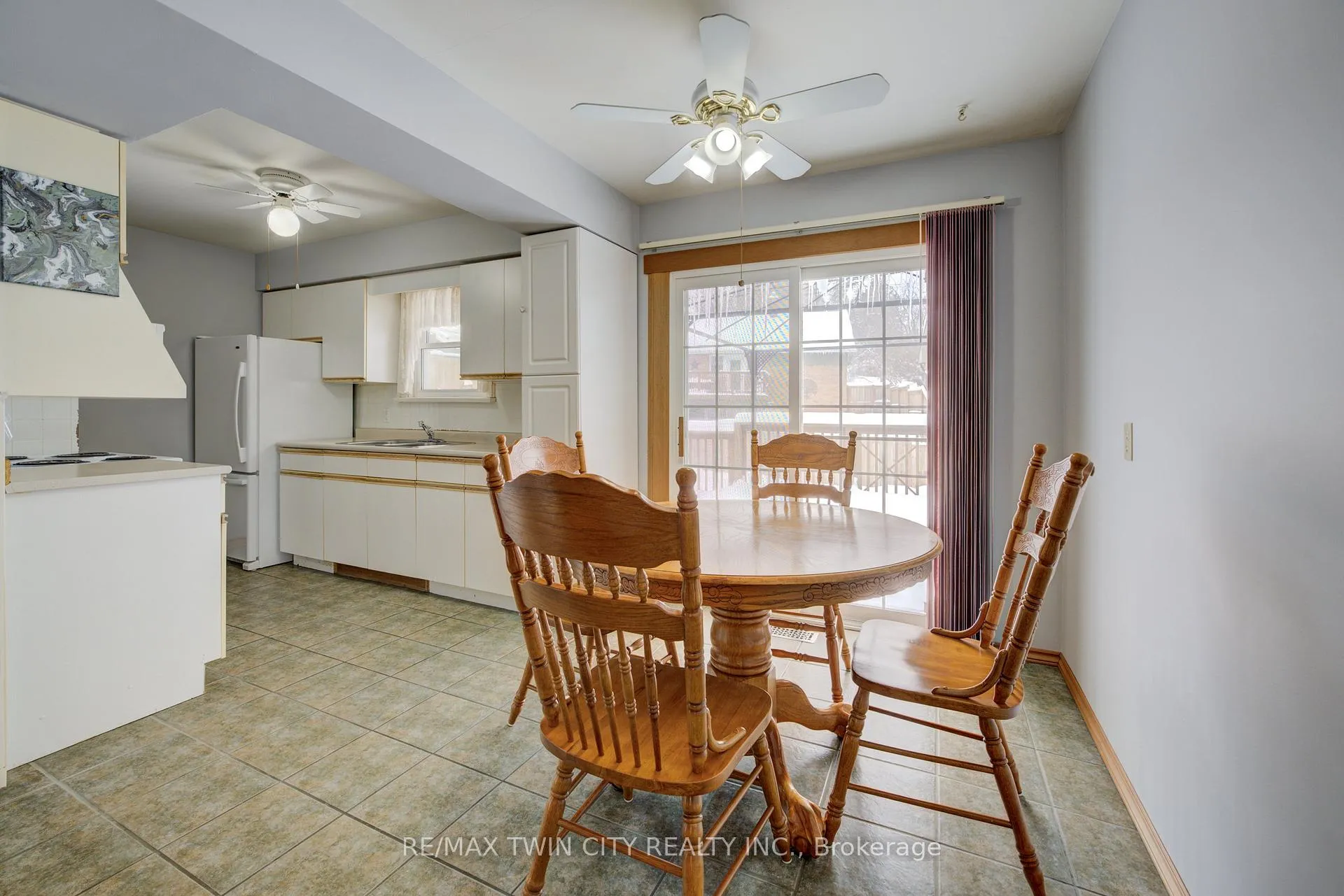 Photo 8 of 98 Clive Road, Kitchener — HOMEH