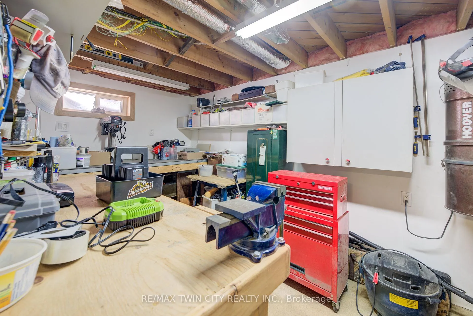 Photo 23 of 98 Clive Road, Kitchener — HOMEH