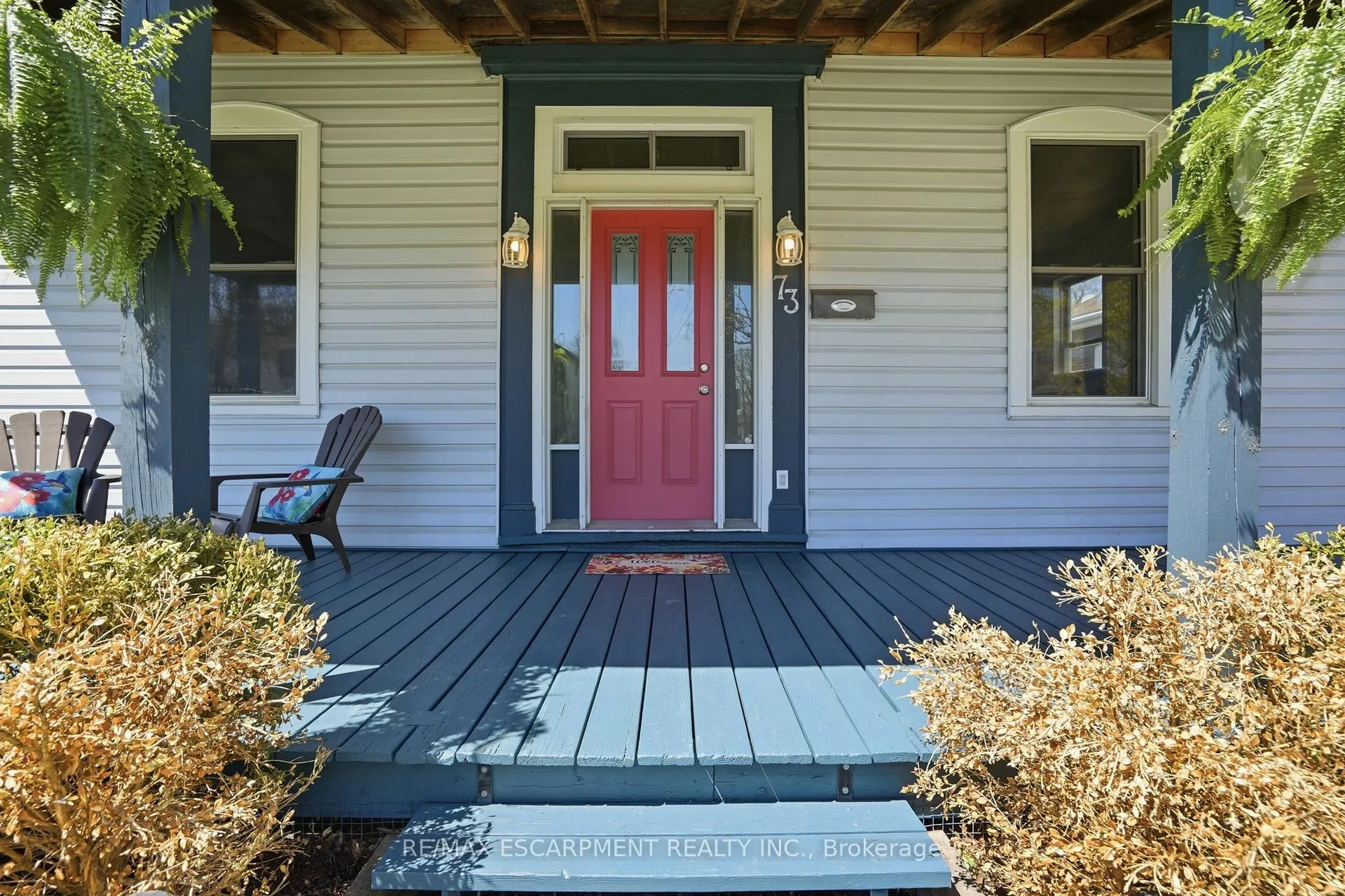 Photo 2 of 73 Sherwood Drive, Brantford — HOMEH