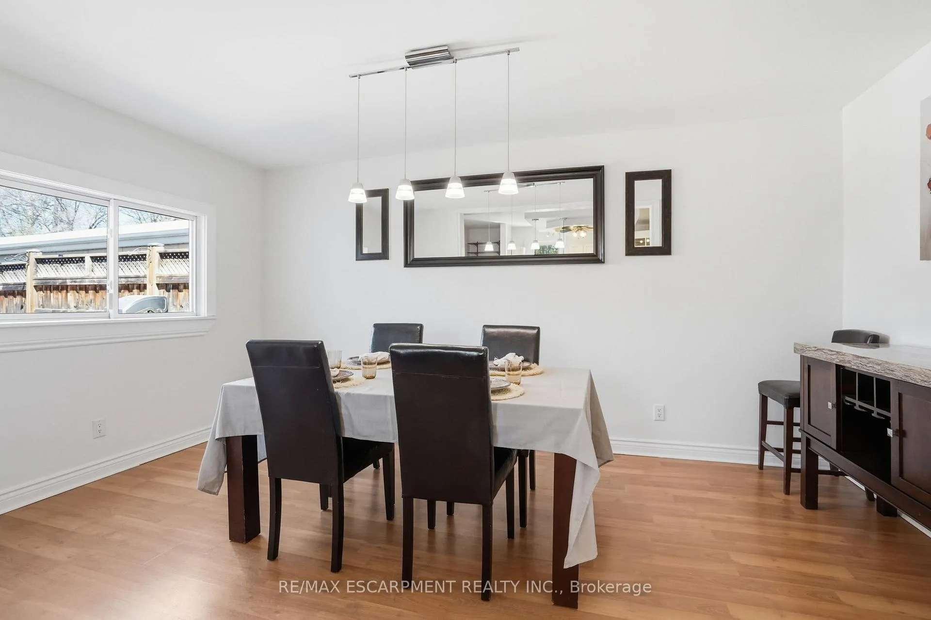 Photo 13 of 73 Sherwood Drive, Brantford — HOMEH