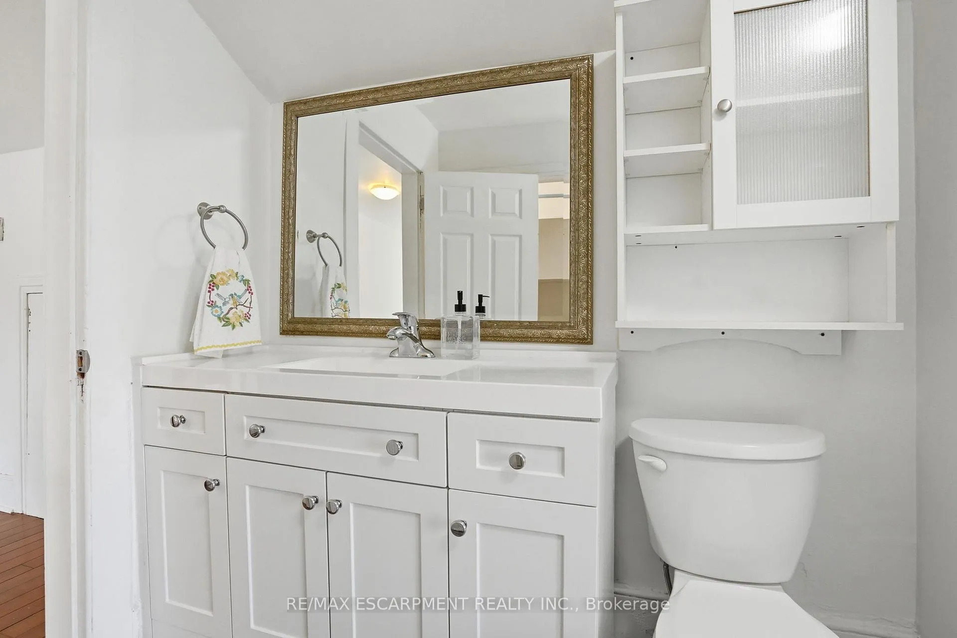 Photo 33 of 73 Sherwood Drive, Brantford — HOMEH