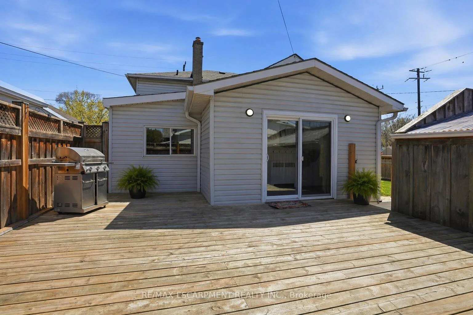 Photo 41 of 73 Sherwood Drive, Brantford — HOMEH