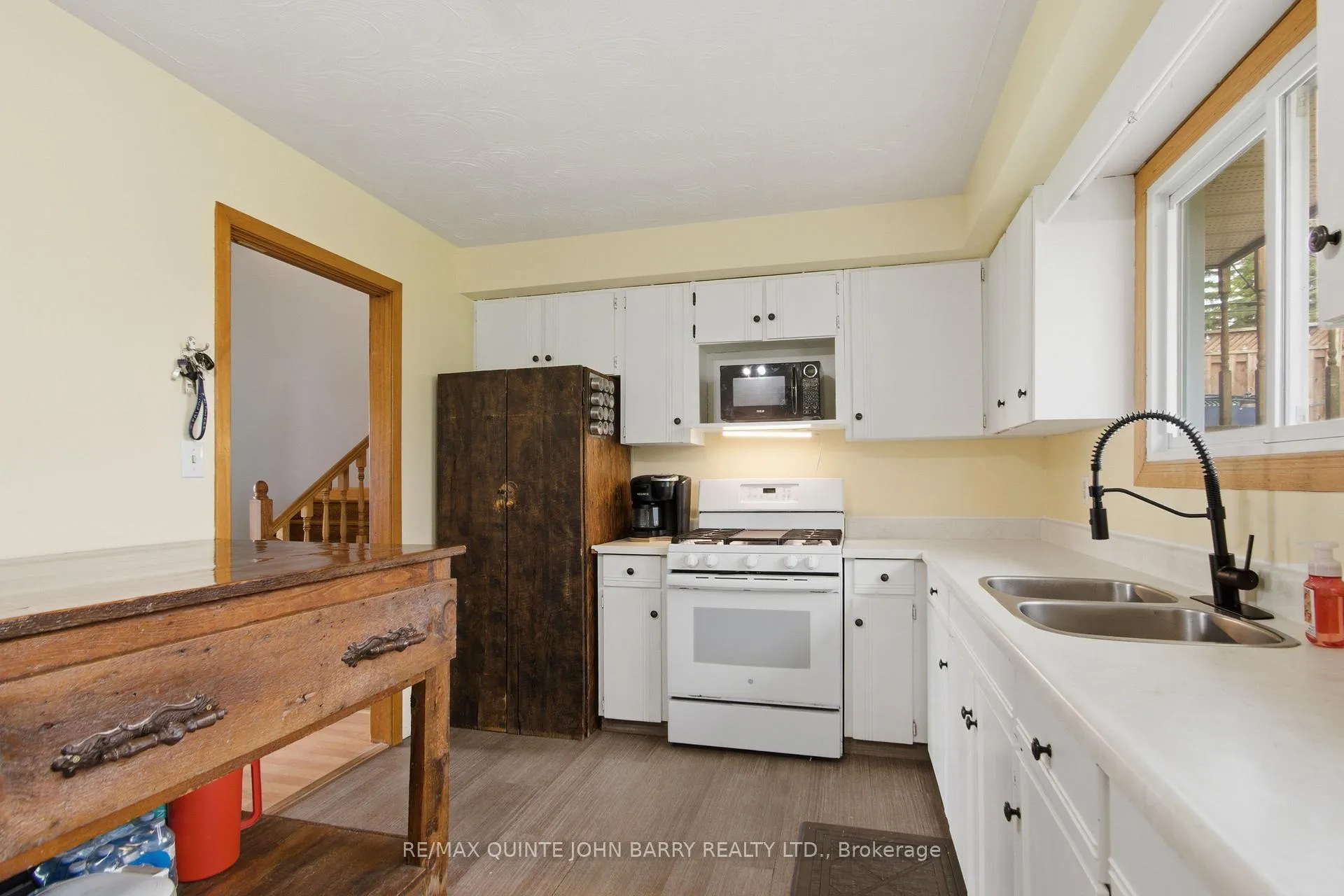 Photo 9 of 531 Lester Road, Quinte West, Sidney Ward — HOMEH