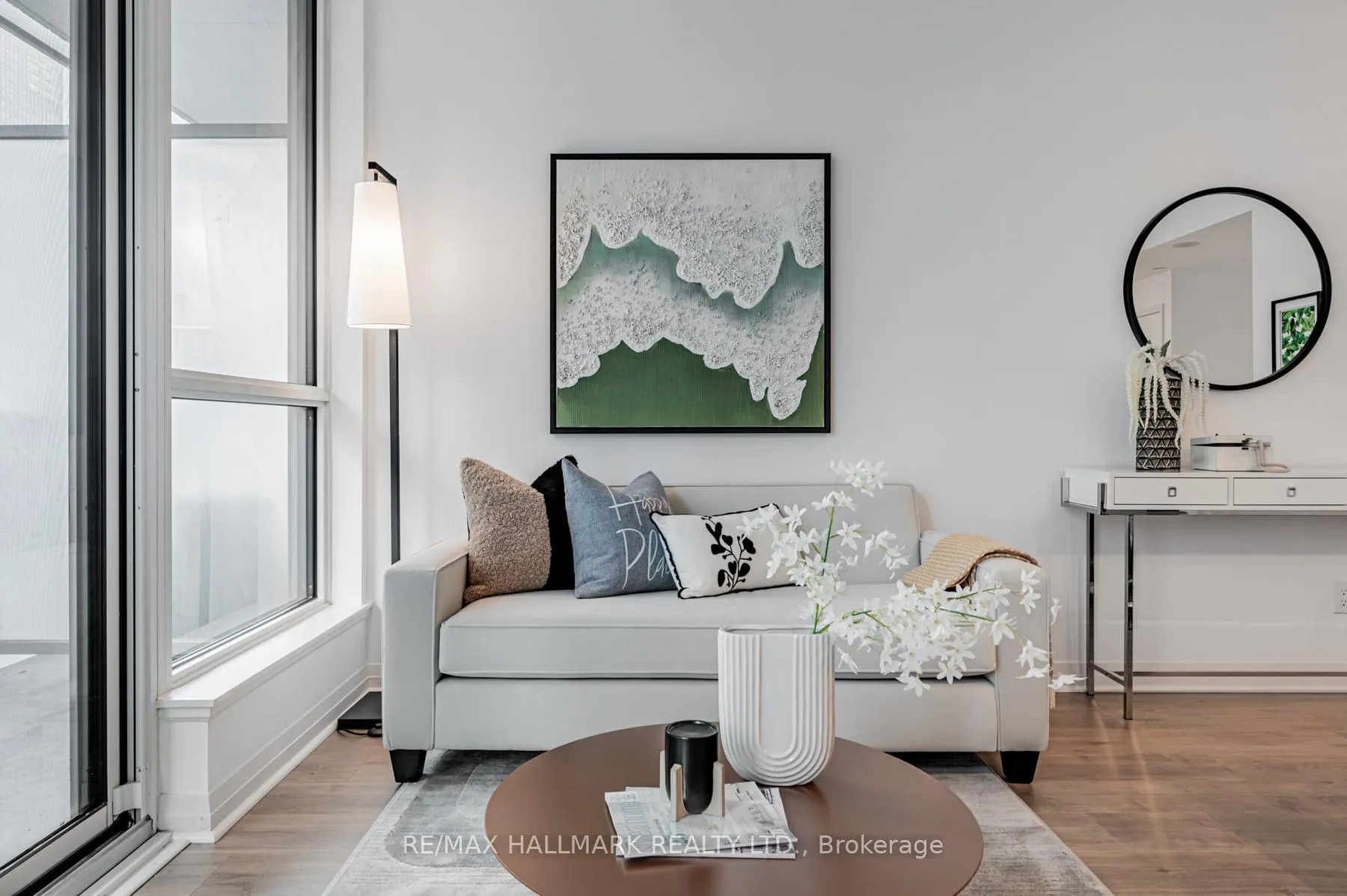 Photo 13 of Unit 901, 8 Mercer Street, Toronto, Waterfront Communities — HOMEH