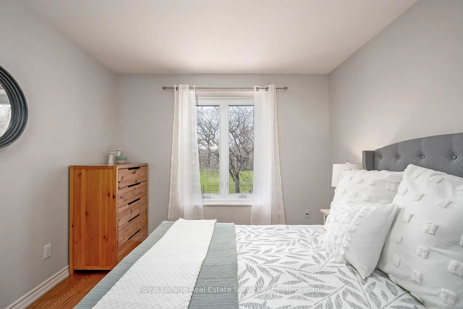Photo 16 of 1573 Westminster Place, Burlington, Mountainside — HOMEH