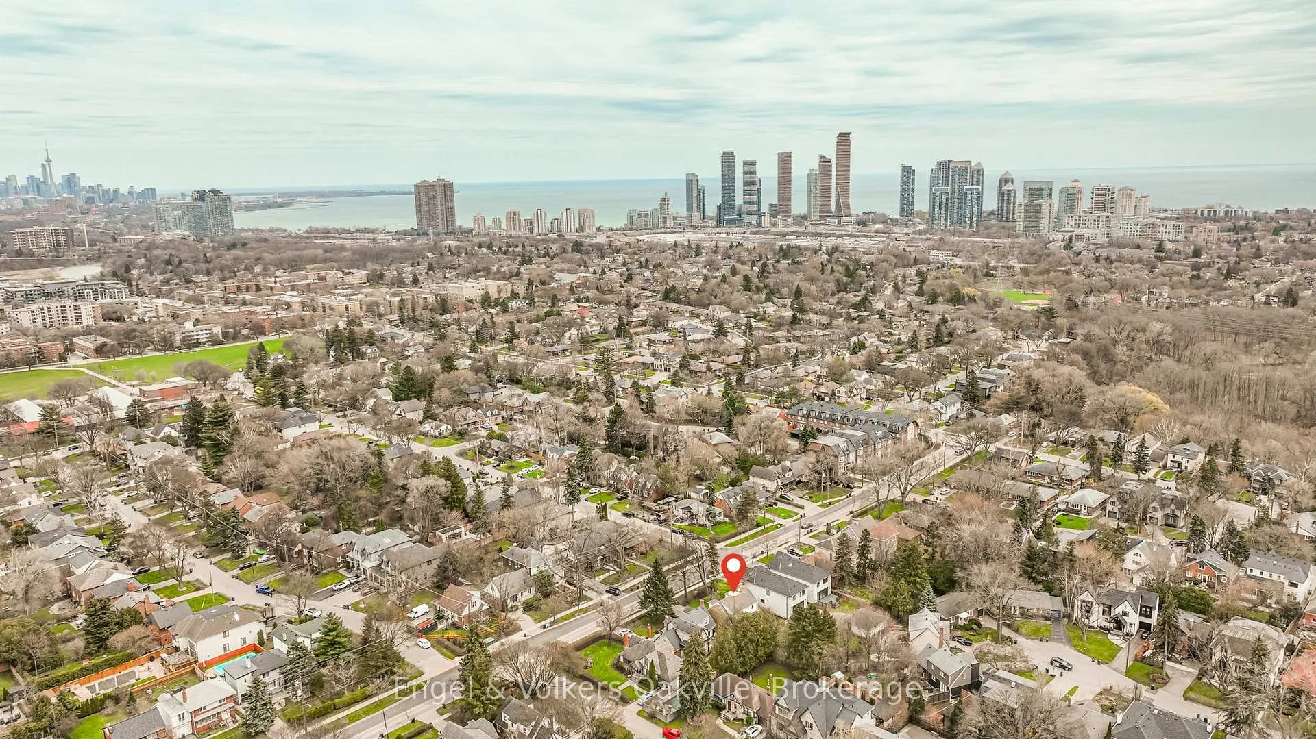 Photo 47 of 98 Prince Edward Drive S, Etobicoke, Stonegate-Queensway — HOMEH