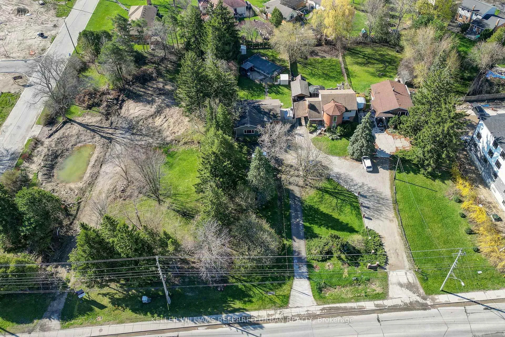 Photo of 610 Commissioners Road W
