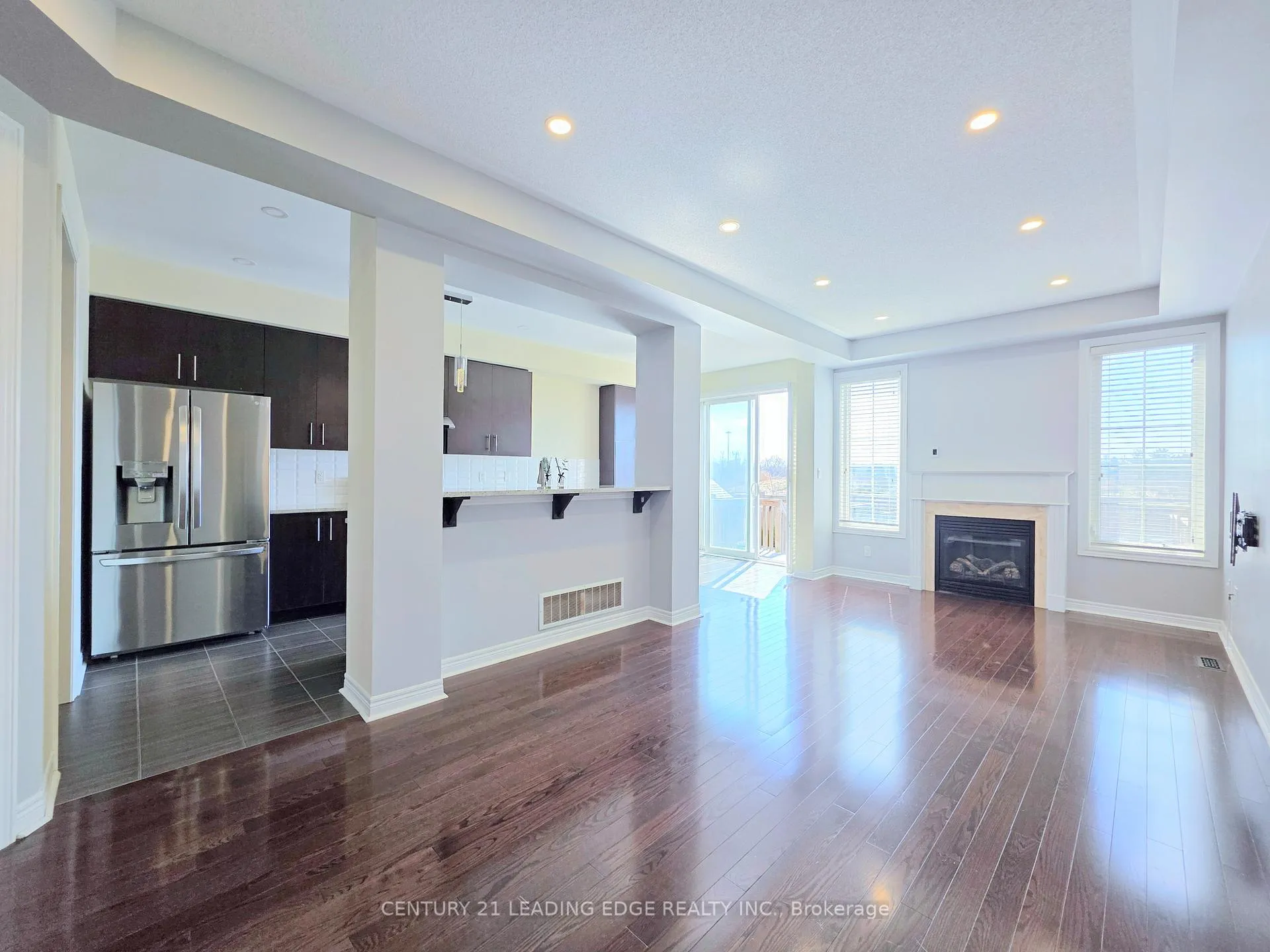 Photo 5 of 91 Staglin Court, Markham, Cathedraltown — HOMEH