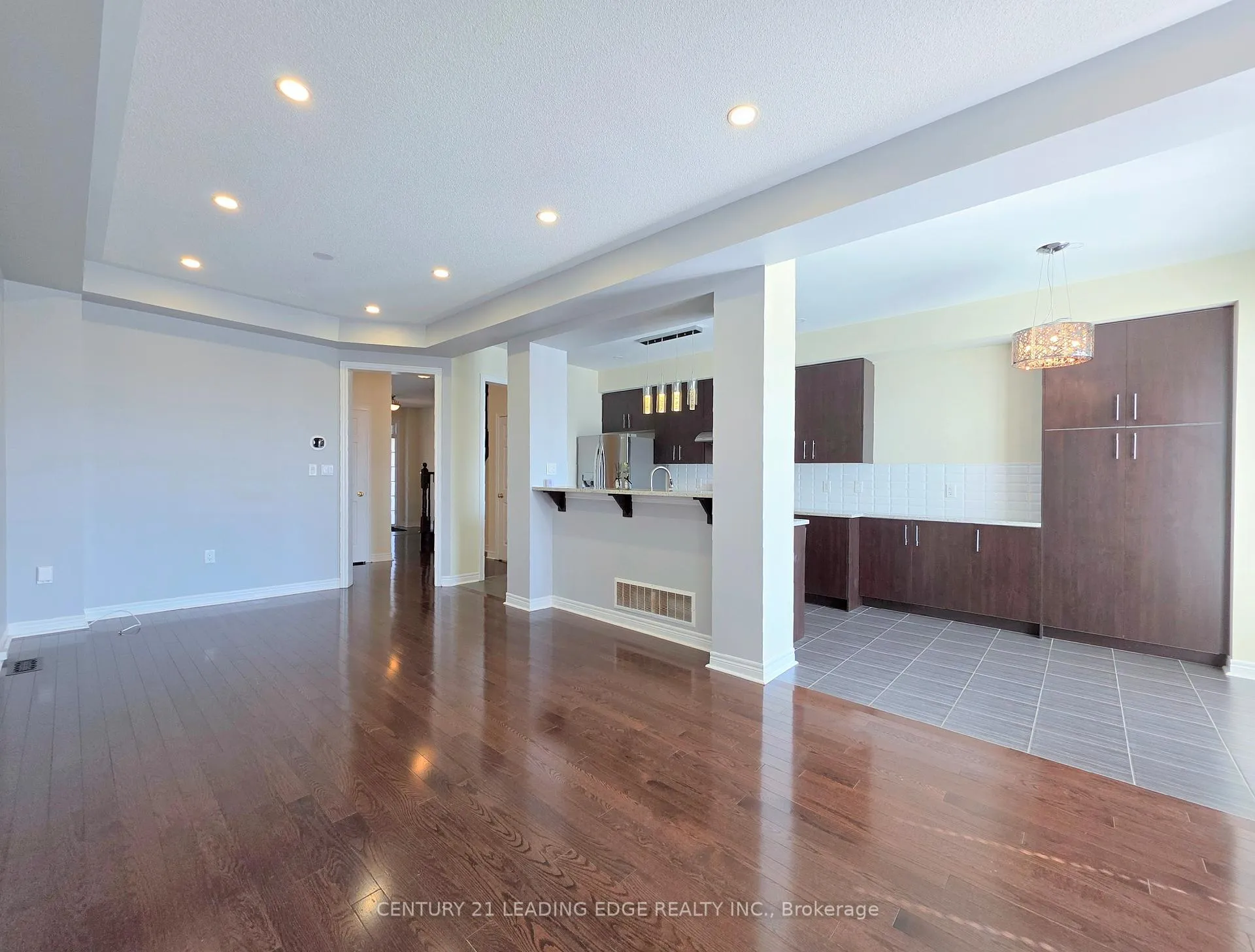 Photo 6 of 91 Staglin Court, Markham, Cathedraltown — HOMEH