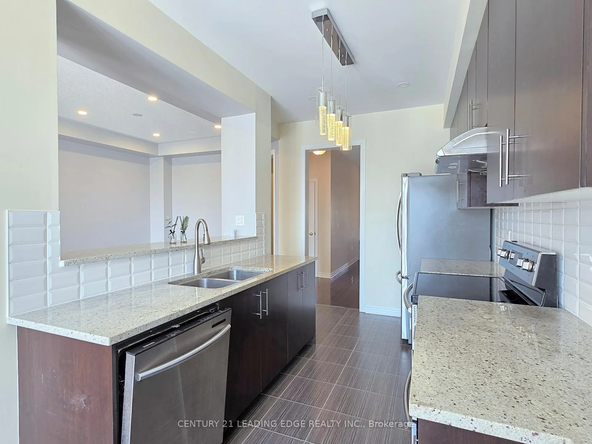 Photo 12 of 91 Staglin Court, Markham, Cathedraltown — HOMEH