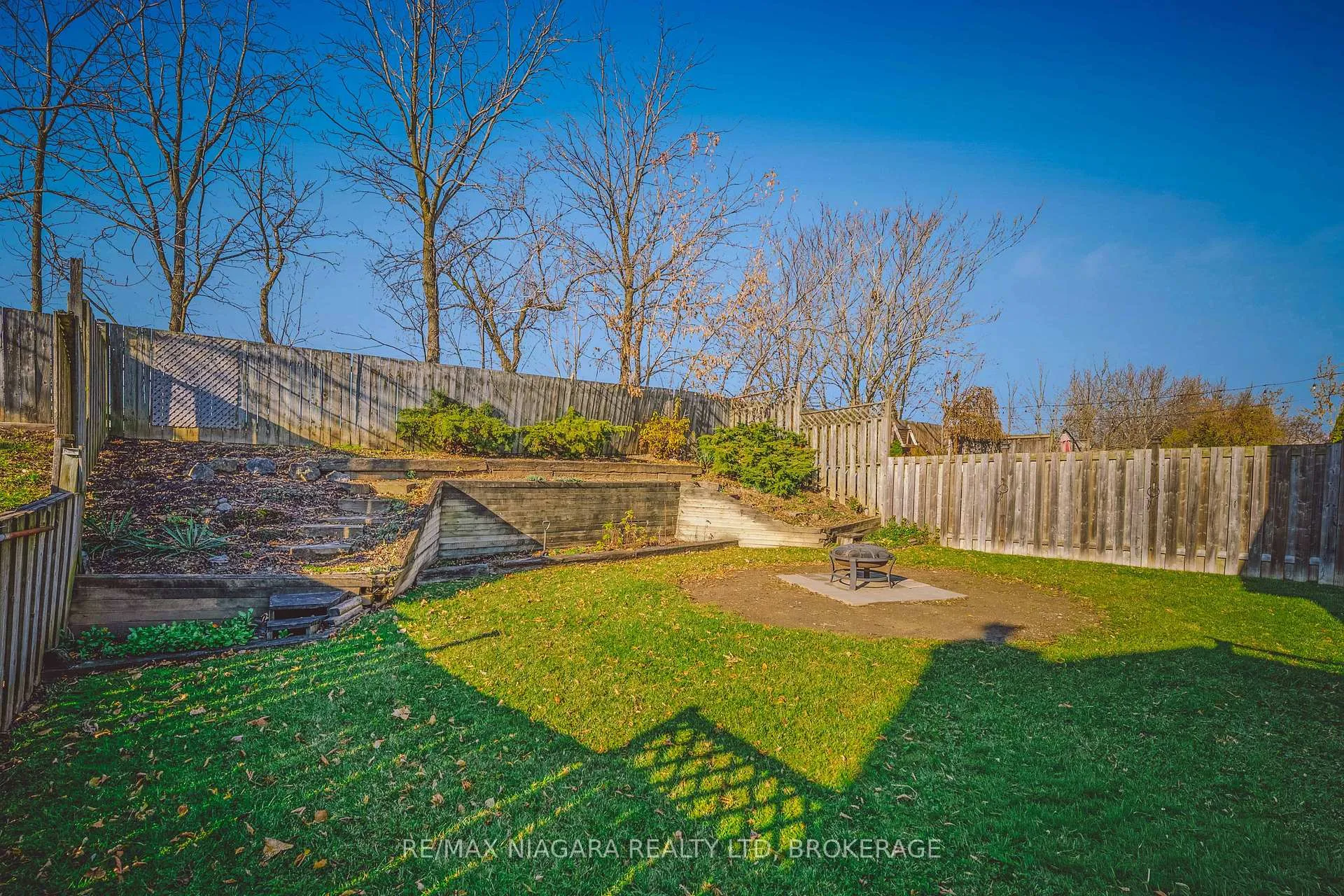 Photo 7 of 26 Ravine Road, St. Catharines, Oakdale — HOMEH