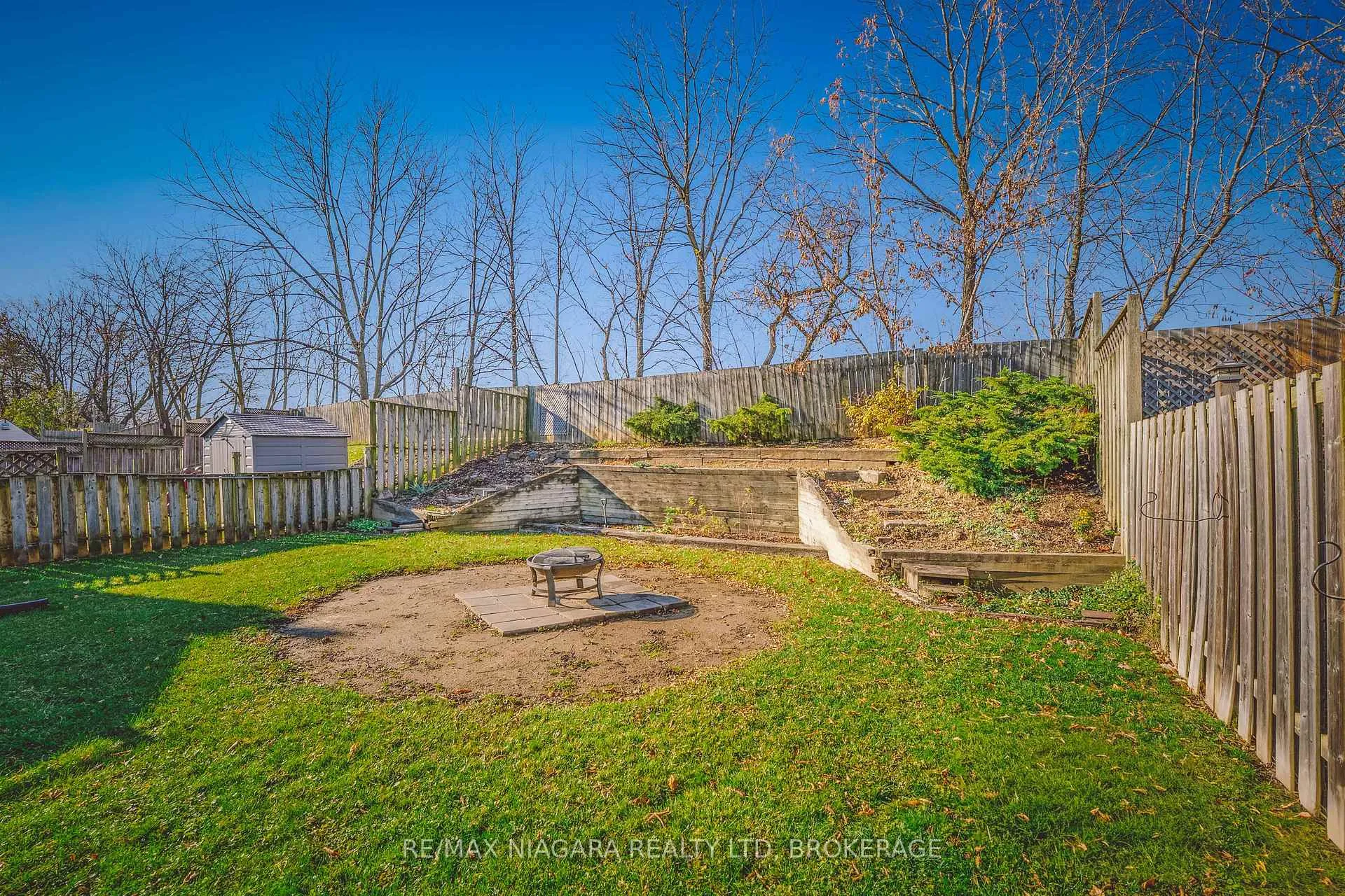 Photo 9 of 26 Ravine Road, St. Catharines, Oakdale — HOMEH