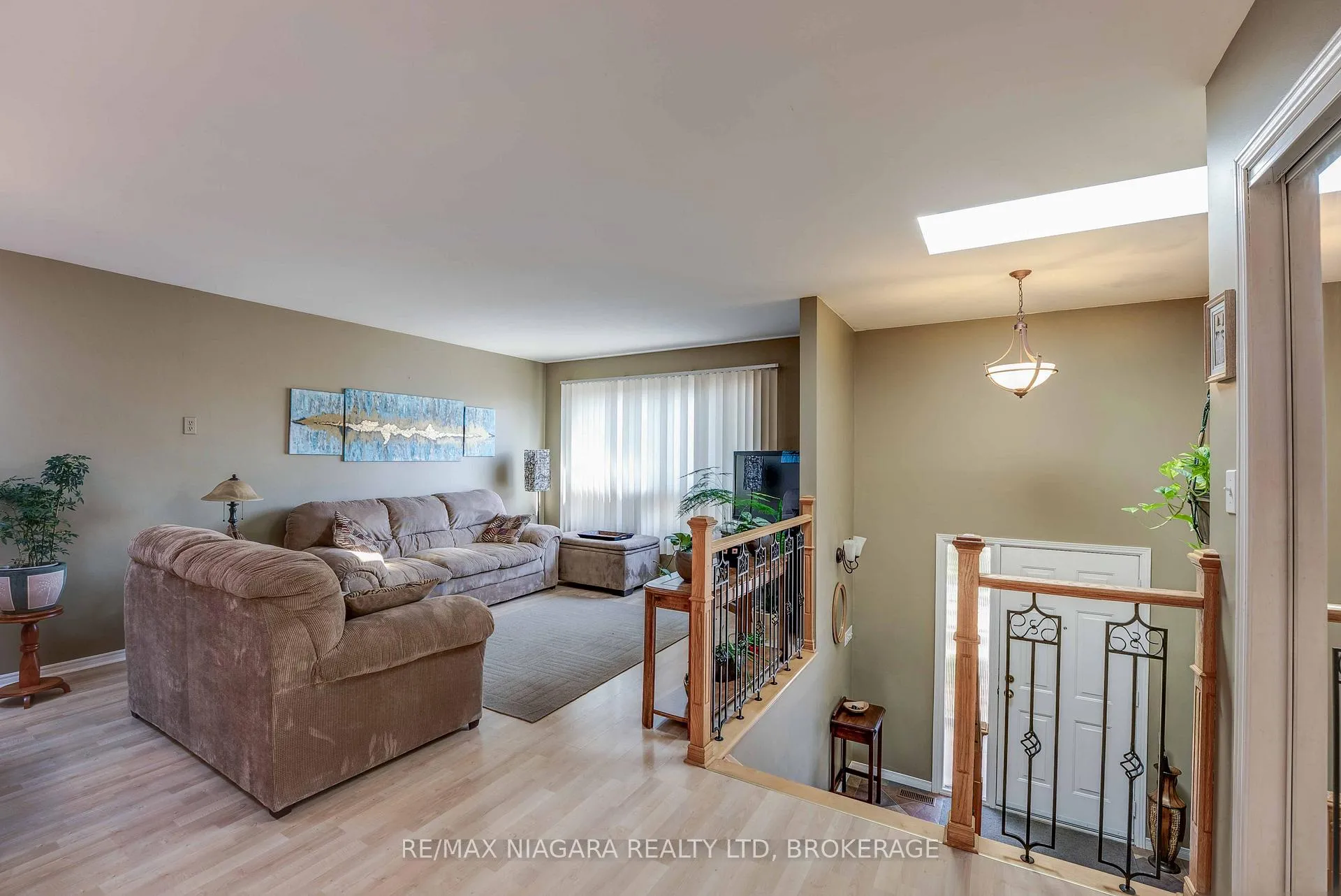 Photo 15 of 26 Ravine Road, St. Catharines, Oakdale — HOMEH