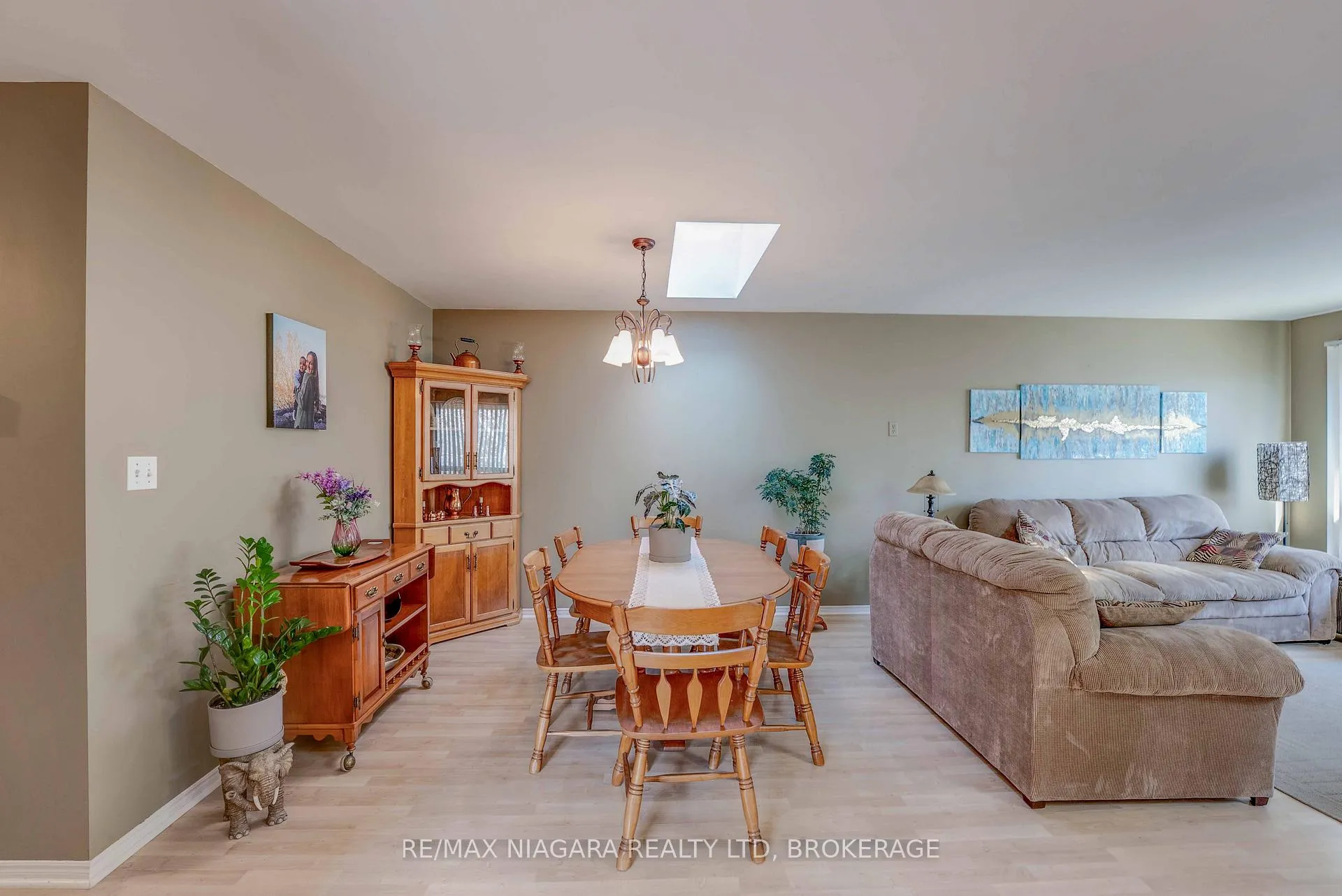 Photo 16 of 26 Ravine Road, St. Catharines, Oakdale — HOMEH