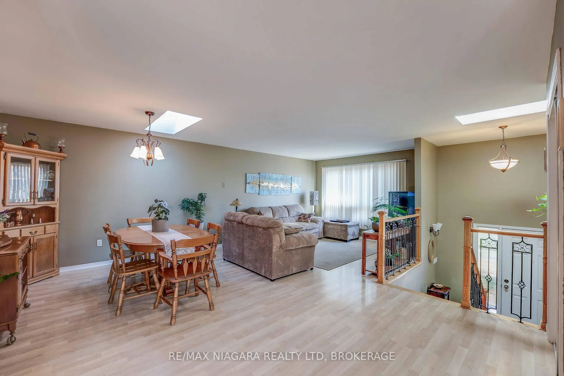 Photo 17 of 26 Ravine Road, St. Catharines, Oakdale — HOMEH