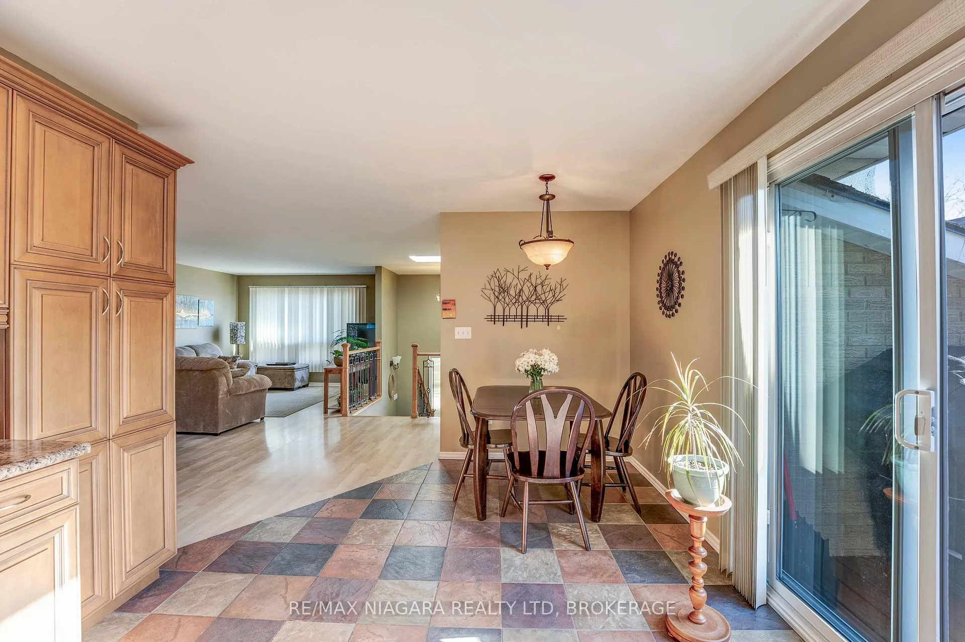 Photo 20 of 26 Ravine Road, St. Catharines, Oakdale — HOMEH