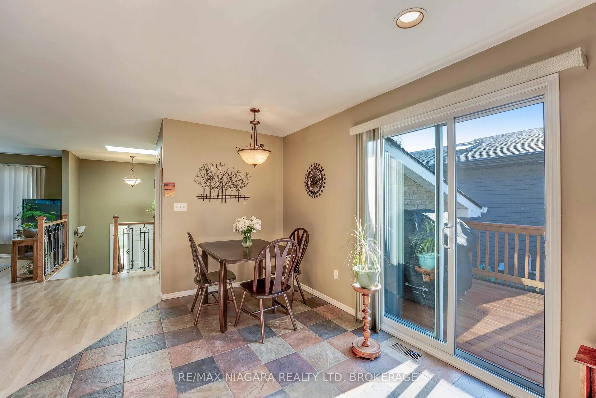 Photo 21 of 26 Ravine Road, St. Catharines, Oakdale — HOMEH