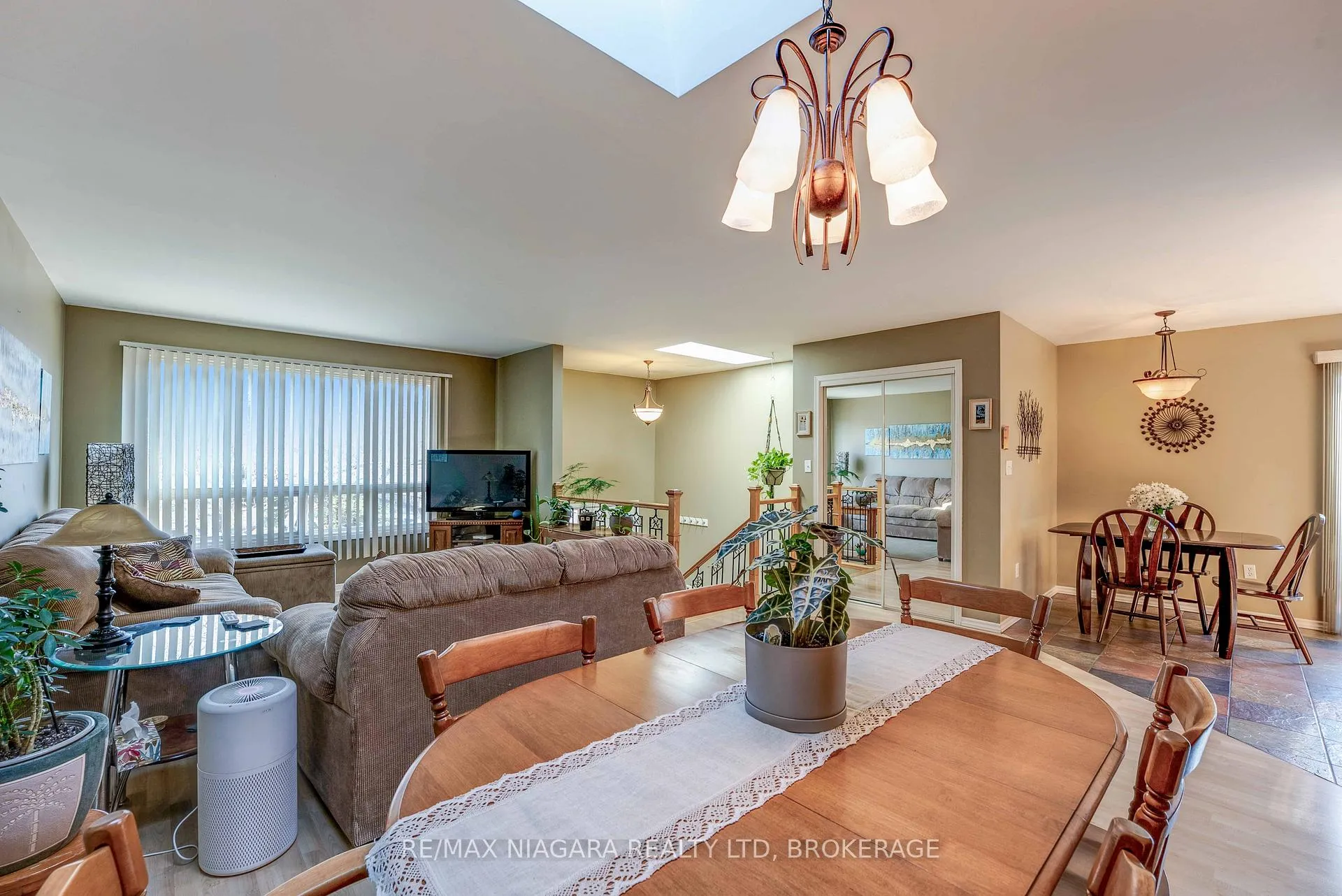 Photo 25 of 26 Ravine Road, St. Catharines, Oakdale — HOMEH