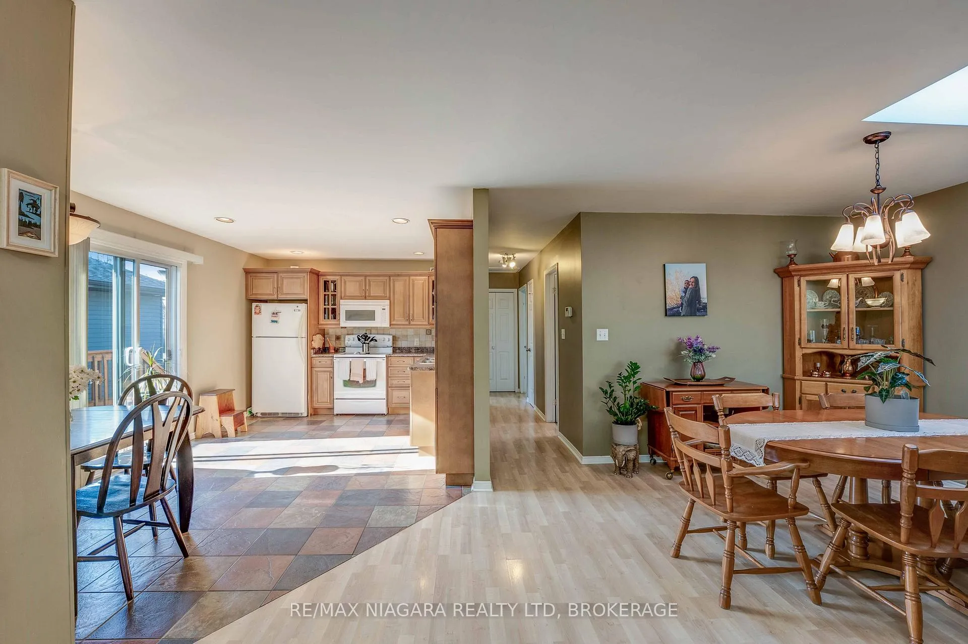 Photo 27 of 26 Ravine Road, St. Catharines, Oakdale — HOMEH
