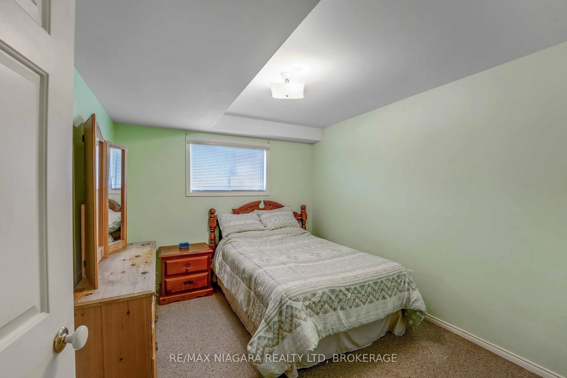 Photo 42 of 26 Ravine Road, St. Catharines, Oakdale — HOMEH