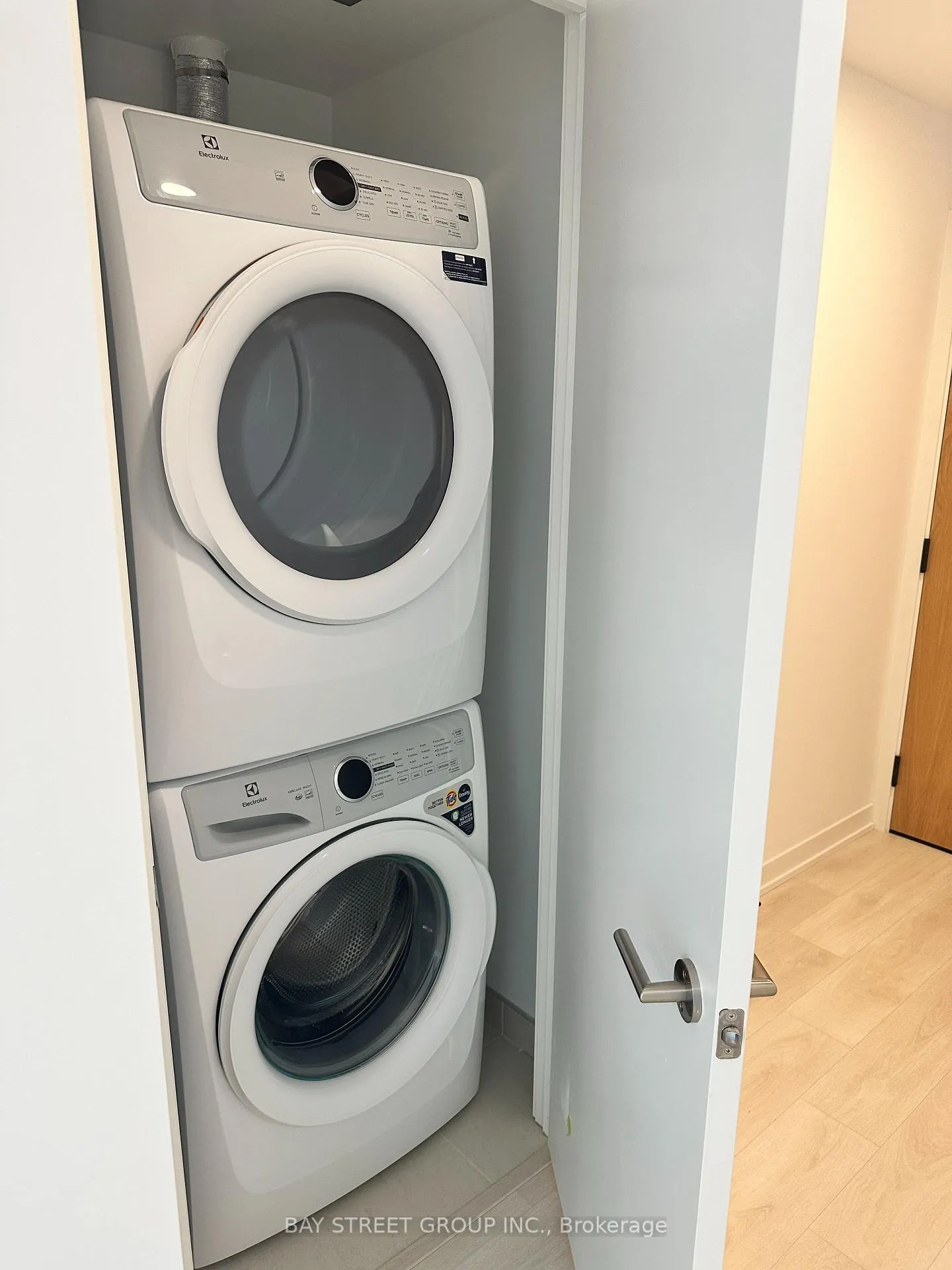 Photo 3 of Unit 2111, 7950 Bathurst Street, Vaughan, Beverley Glen — HOMEH