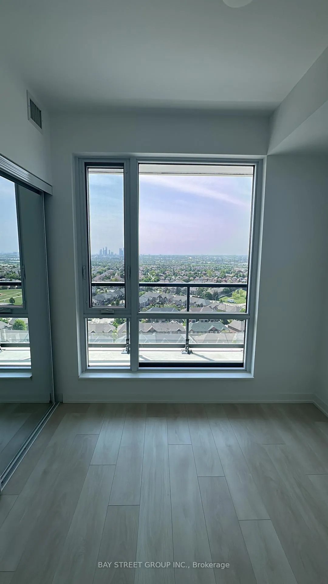 Photo 8 of Unit 2111, 7950 Bathurst Street, Vaughan, Beverley Glen — HOMEH
