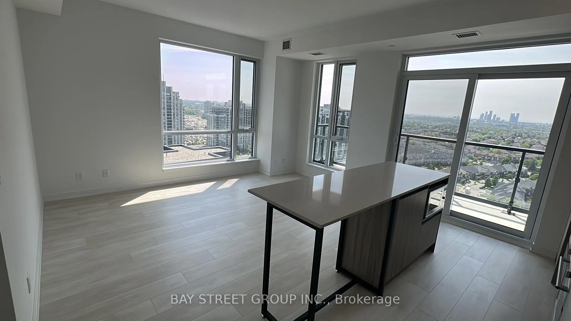 Photo 10 of Unit 2111, 7950 Bathurst Street, Vaughan, Beverley Glen — HOMEH