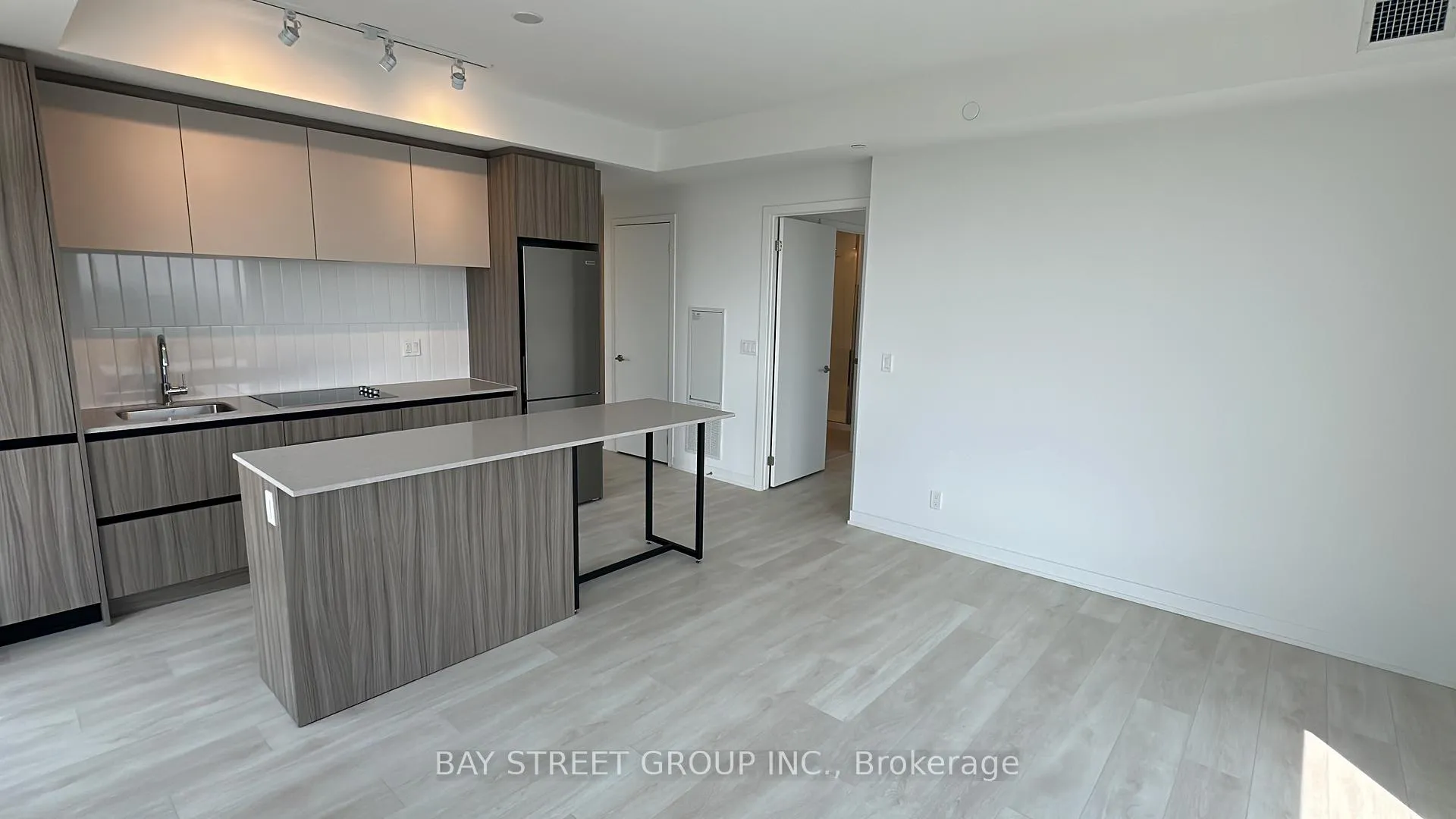 Photo 11 of Unit 2111, 7950 Bathurst Street, Vaughan, Beverley Glen — HOMEH