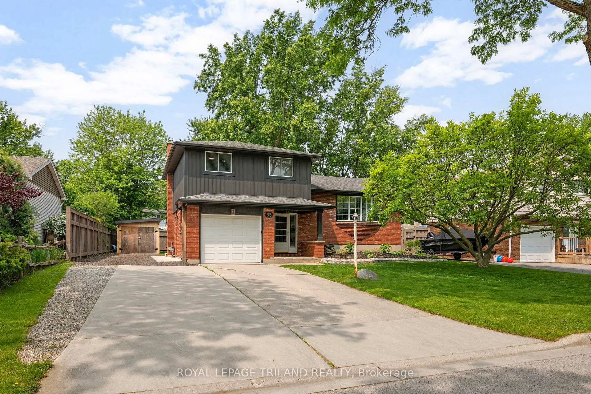 Photo 2 of 93 St Lawrence Boulevard, London, South O — HOMEH