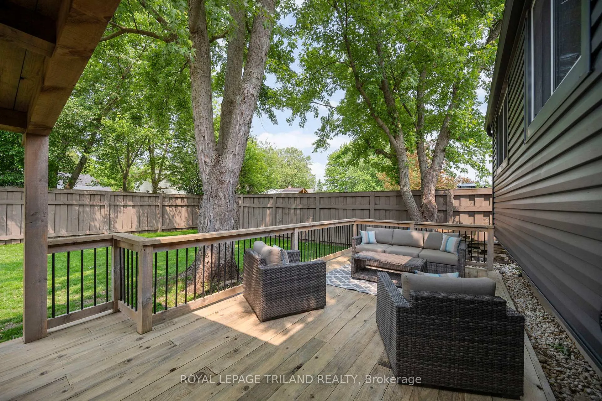 Photo 25 of 93 St Lawrence Boulevard, London, South O — HOMEH