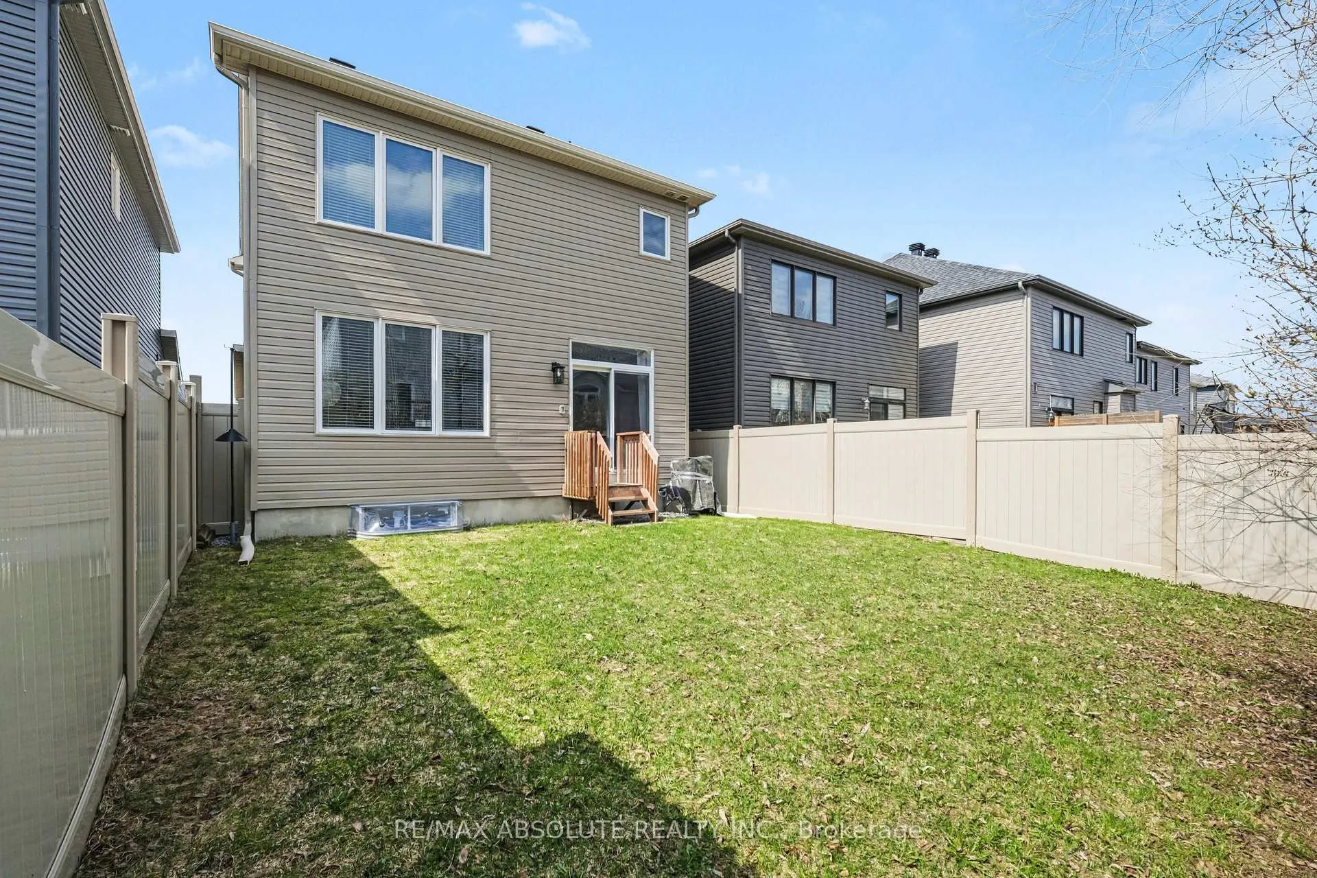 Photo 29 of 633 Geranium Walk, Ottawa, Stittsville (North) — HOMEH