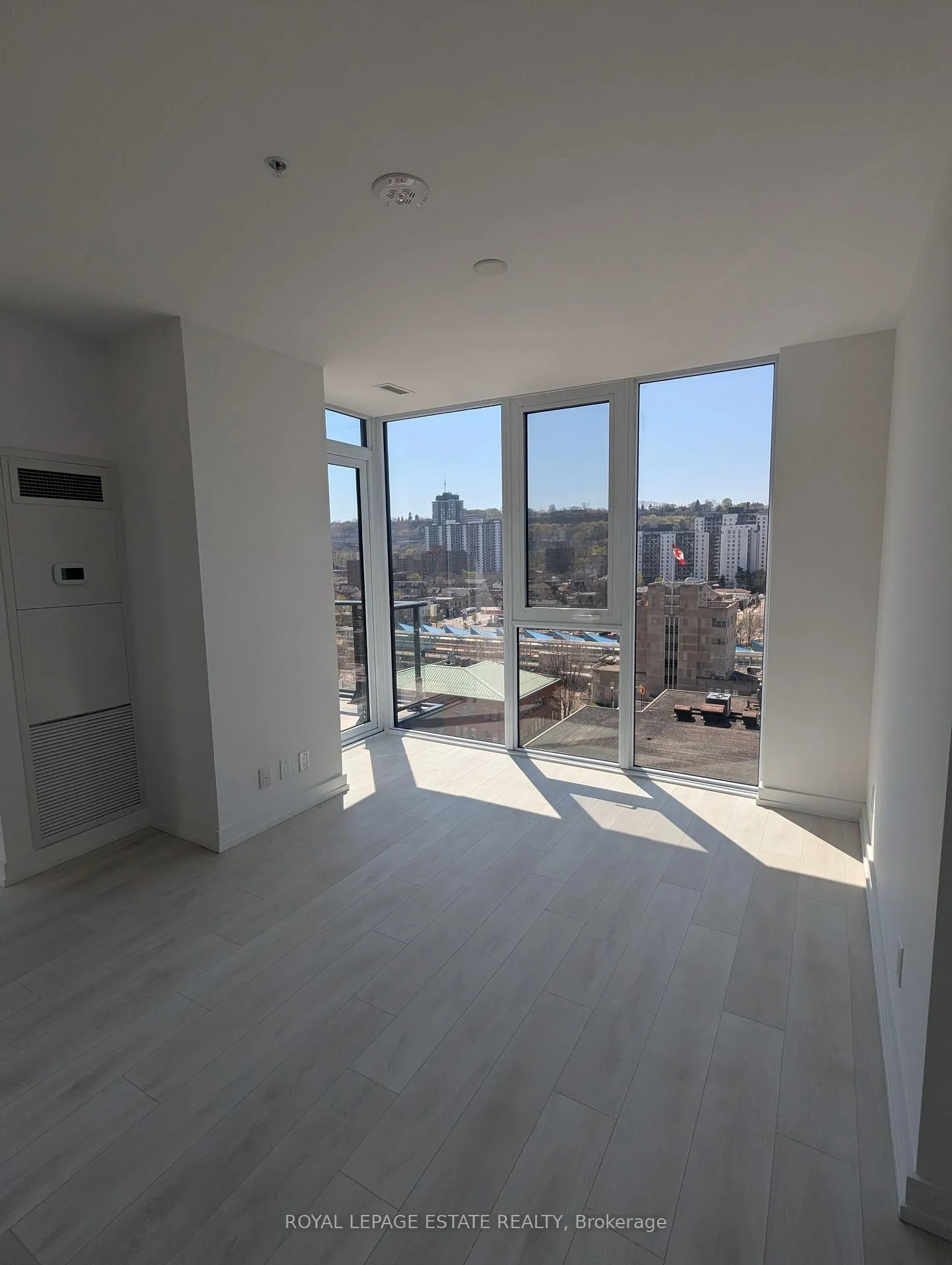 Photo 3 of Unit 1014, 75 James Street S, Hamilton, Durand — HOMEH