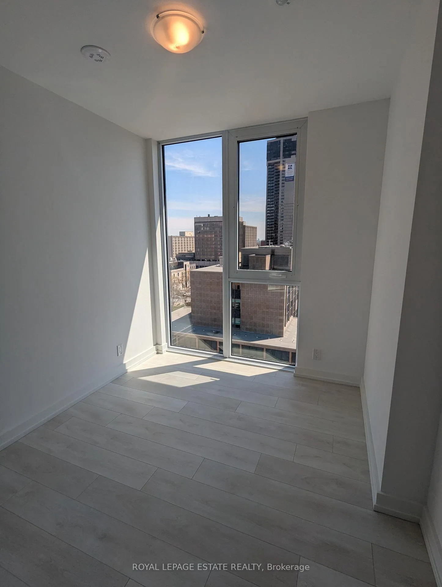 Photo 12 of Unit 1014, 75 James Street S, Hamilton, Durand — HOMEH
