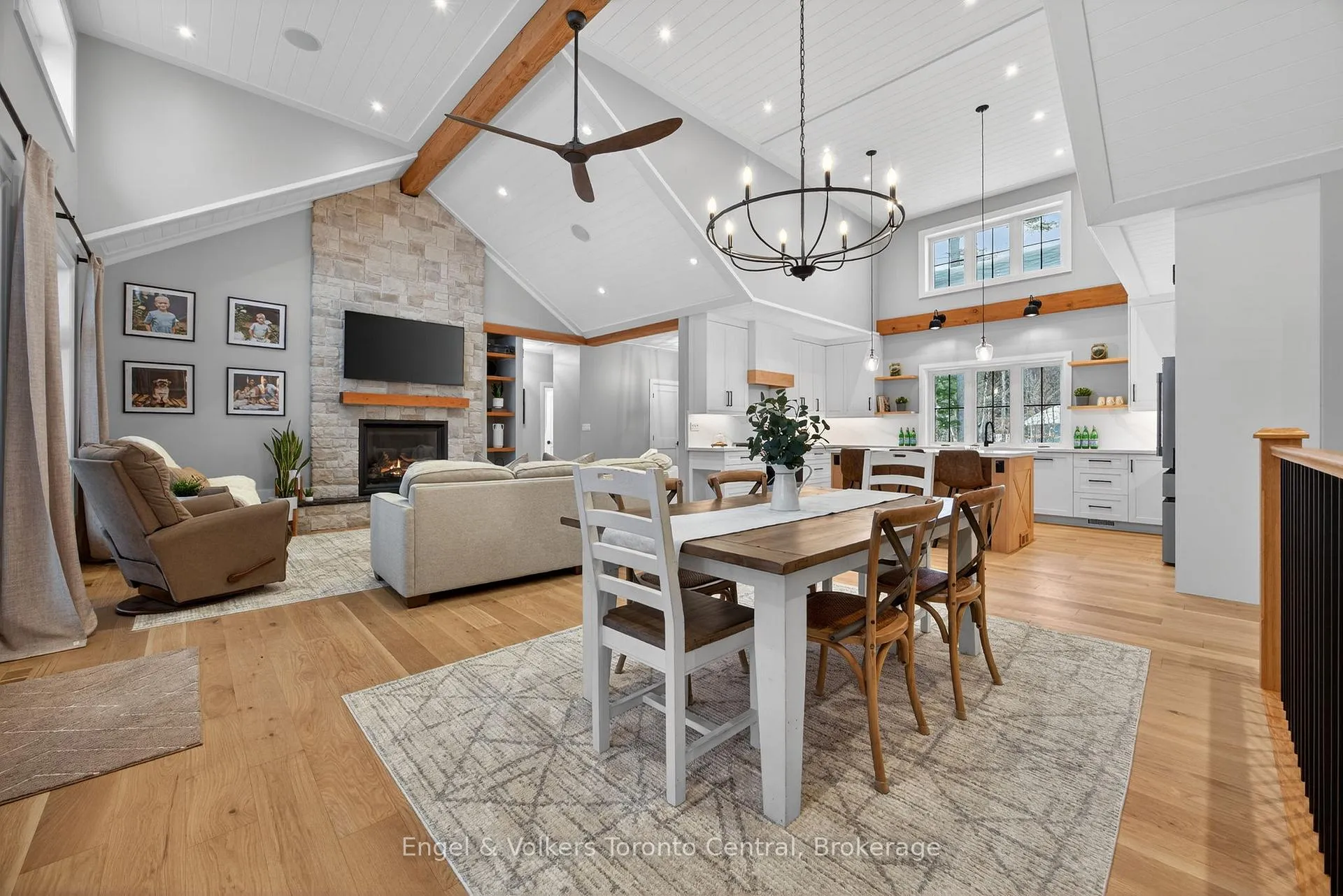 Photo 16 of 1107 Xavier Street, Gravenhurst, Morrison — HOMEH