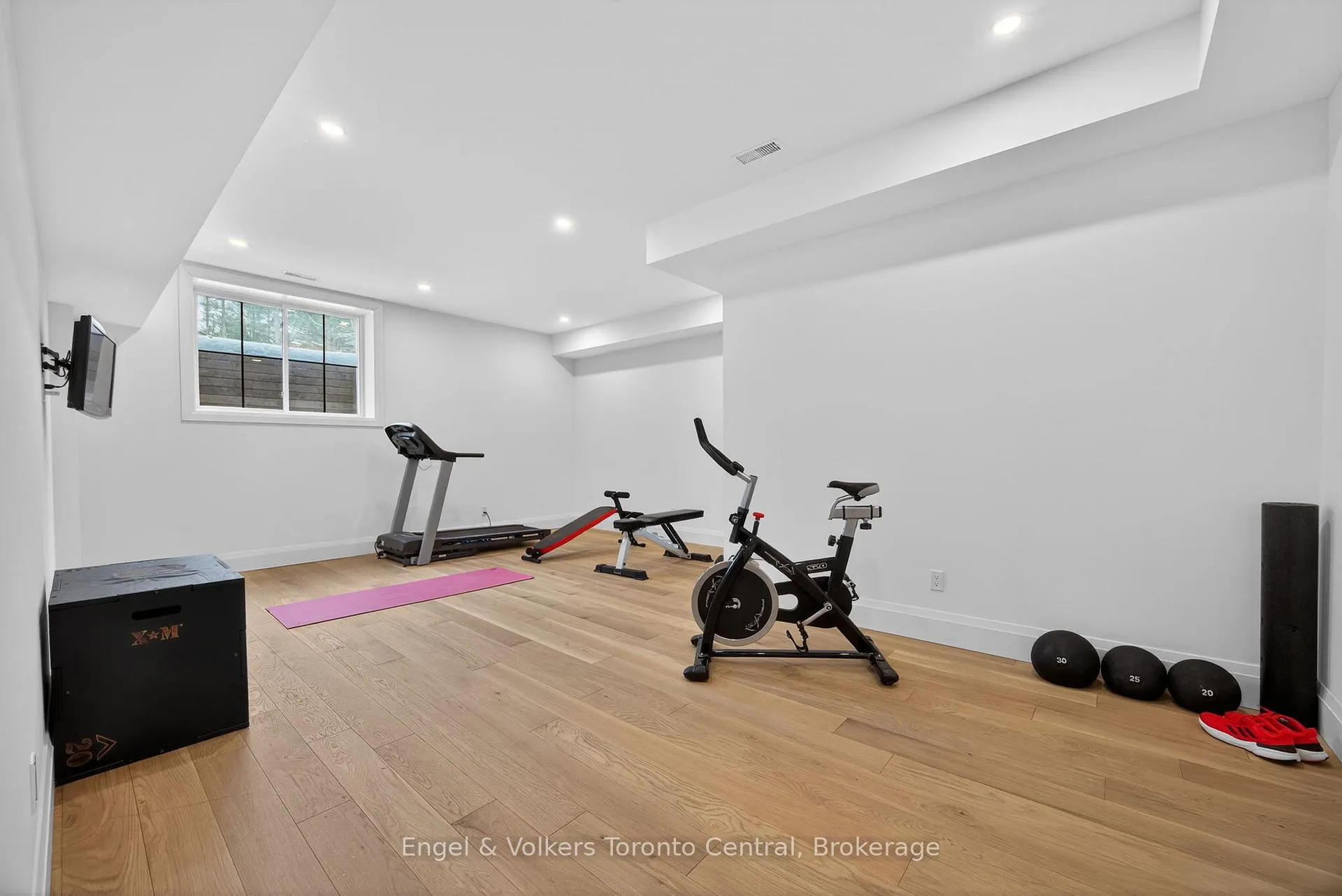 Photo 35 of 1107 Xavier Street, Gravenhurst, Morrison — HOMEH